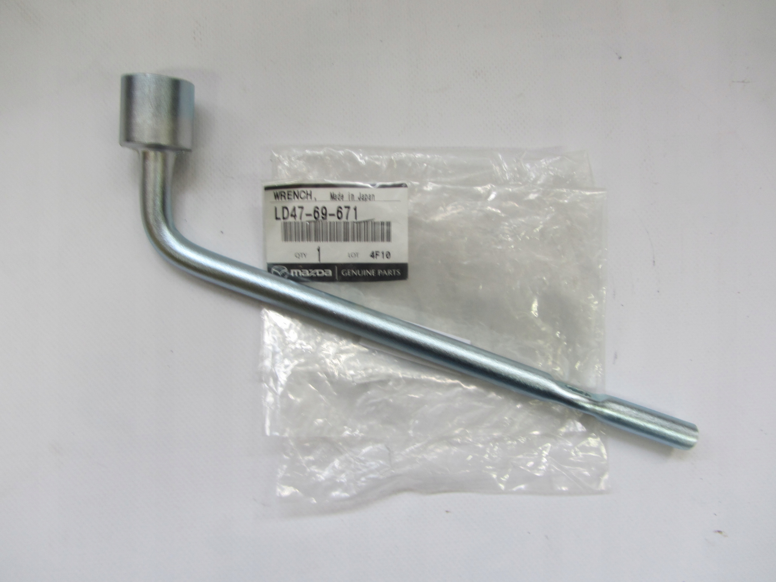 klucz do kół 21 mm Mazda 2, 3, 6, CX-3 CX-5 CX-30 LD47-69-671 Oe