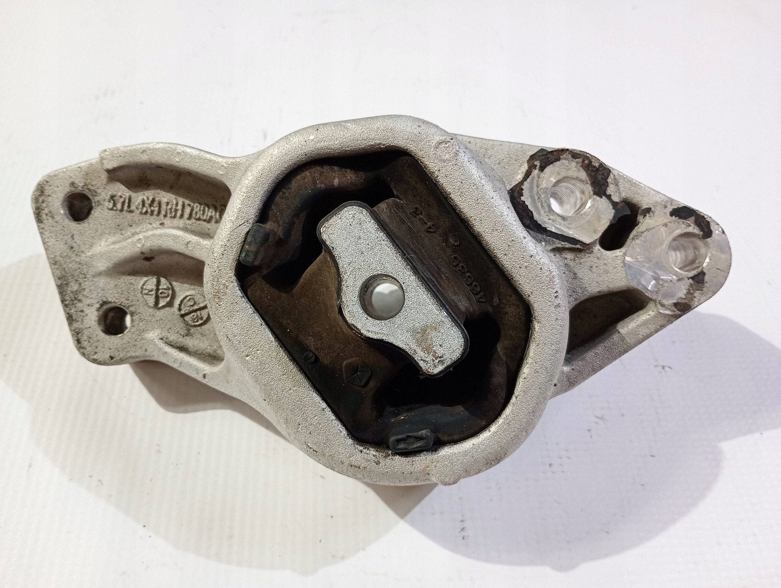 holder holder engine mount right Dodge RAM 1500 5.7 2019