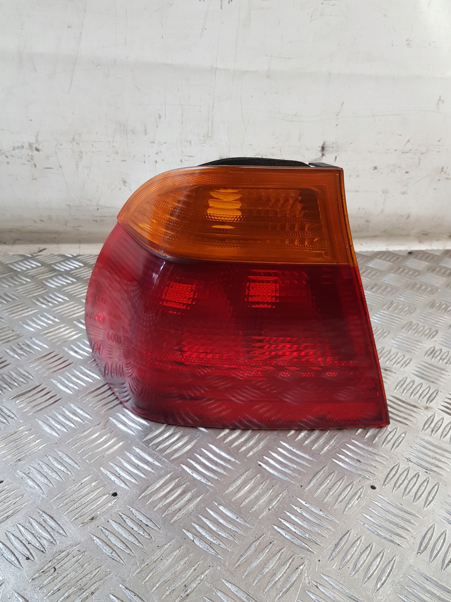 light left rear part W fender 8364921 BMW E46 sedan 98R