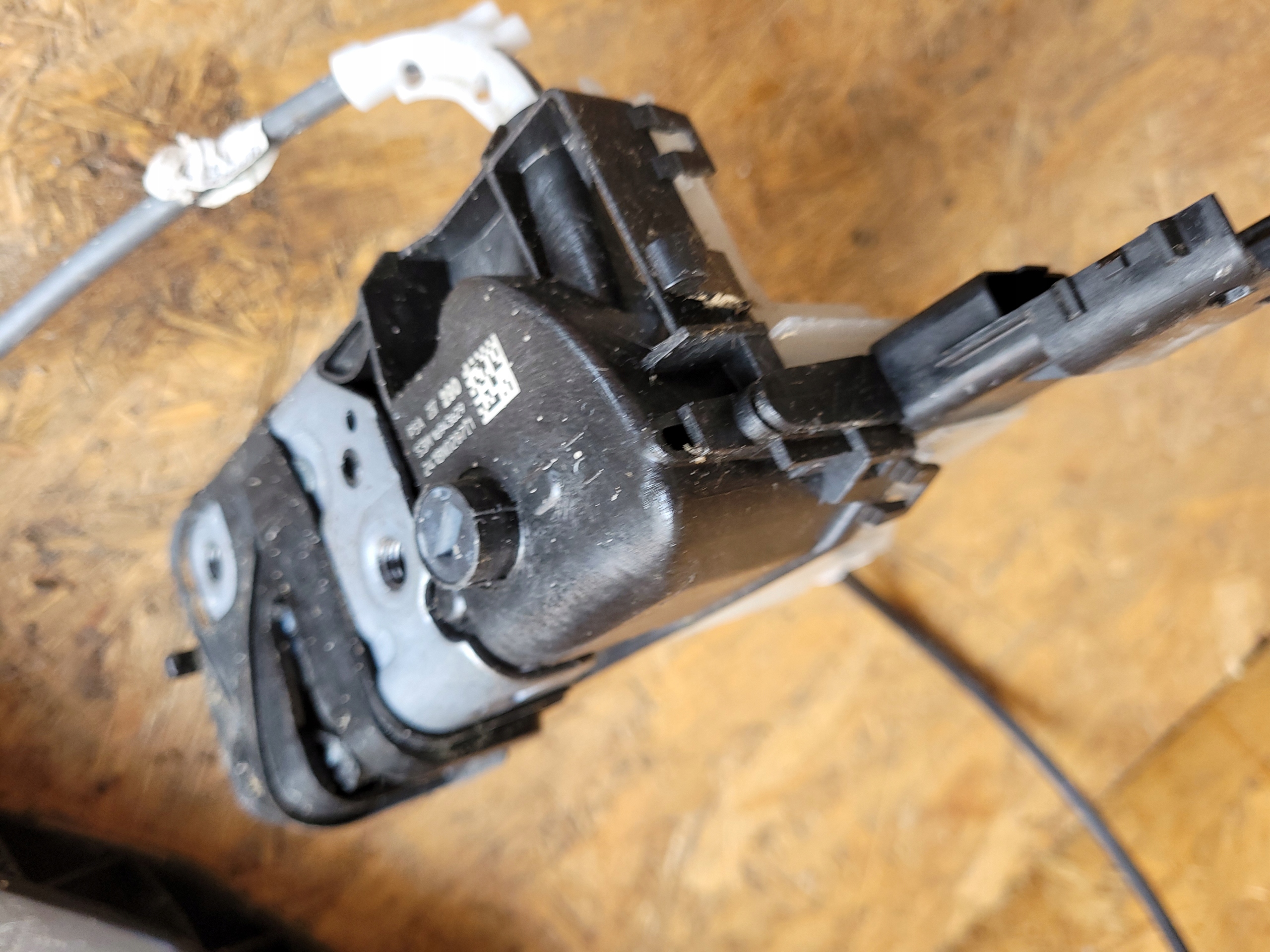 lock door right rear part handle PEUGEOT 3008 II