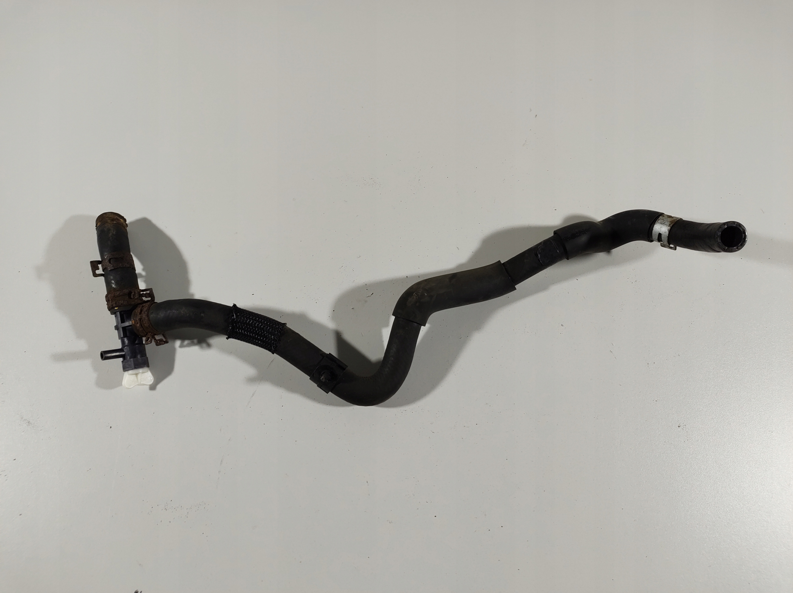 LEXUS IS300H 2.5 13R ШЛАНГ ДЛЯ ВОДЫ