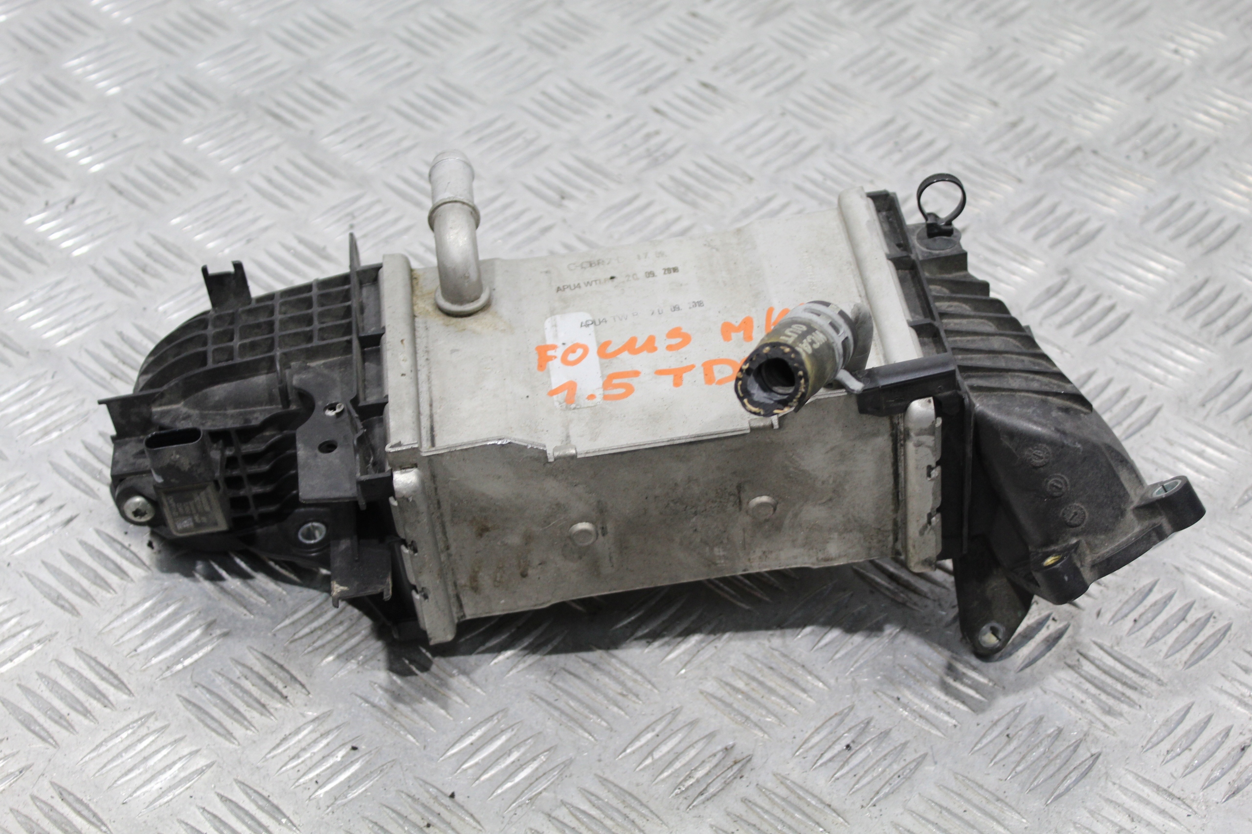 RADIATEUR / REFROIDISSEUR INTERCOOLER INTERCOOLER FORD FOCUS MK4