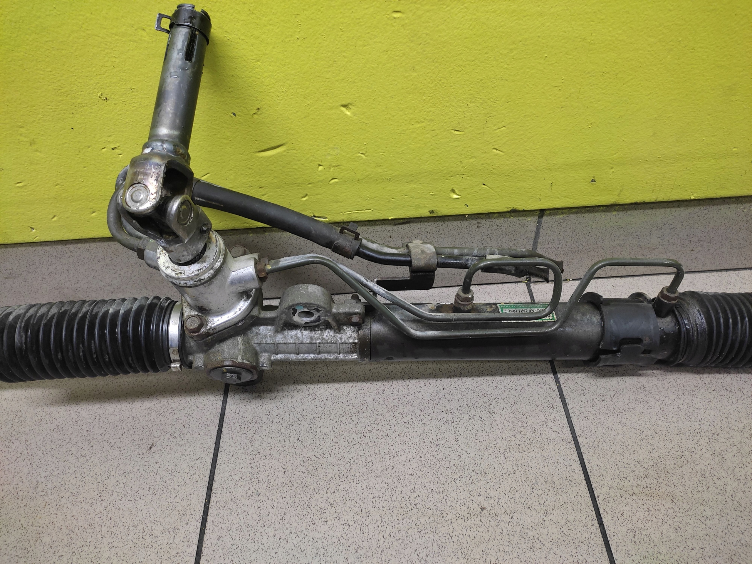 HYUNDAI COUPE servo control 577002C000