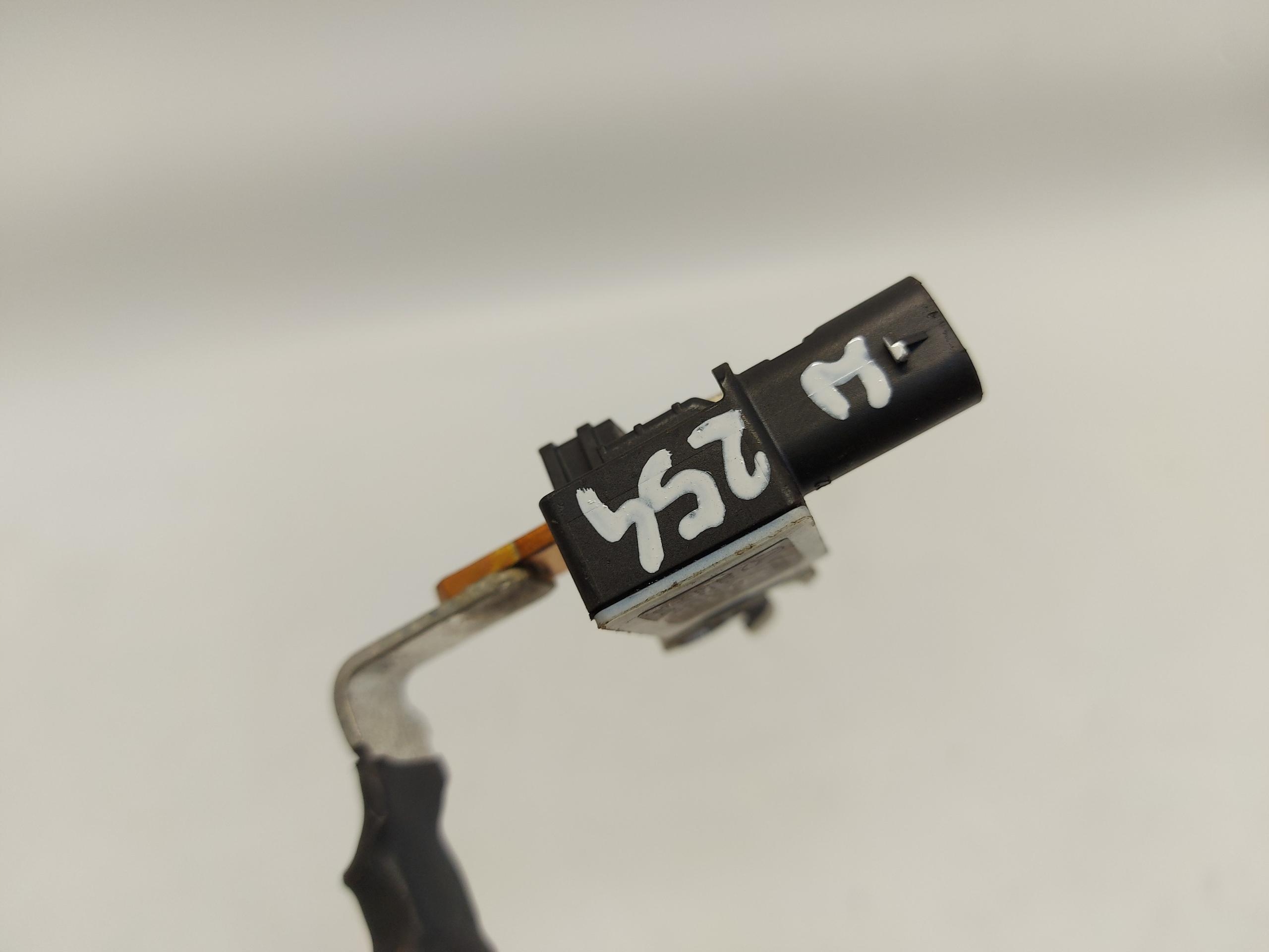 Mercedes W254 GLC 220d Batteriemanagement Sensor A0009057414
