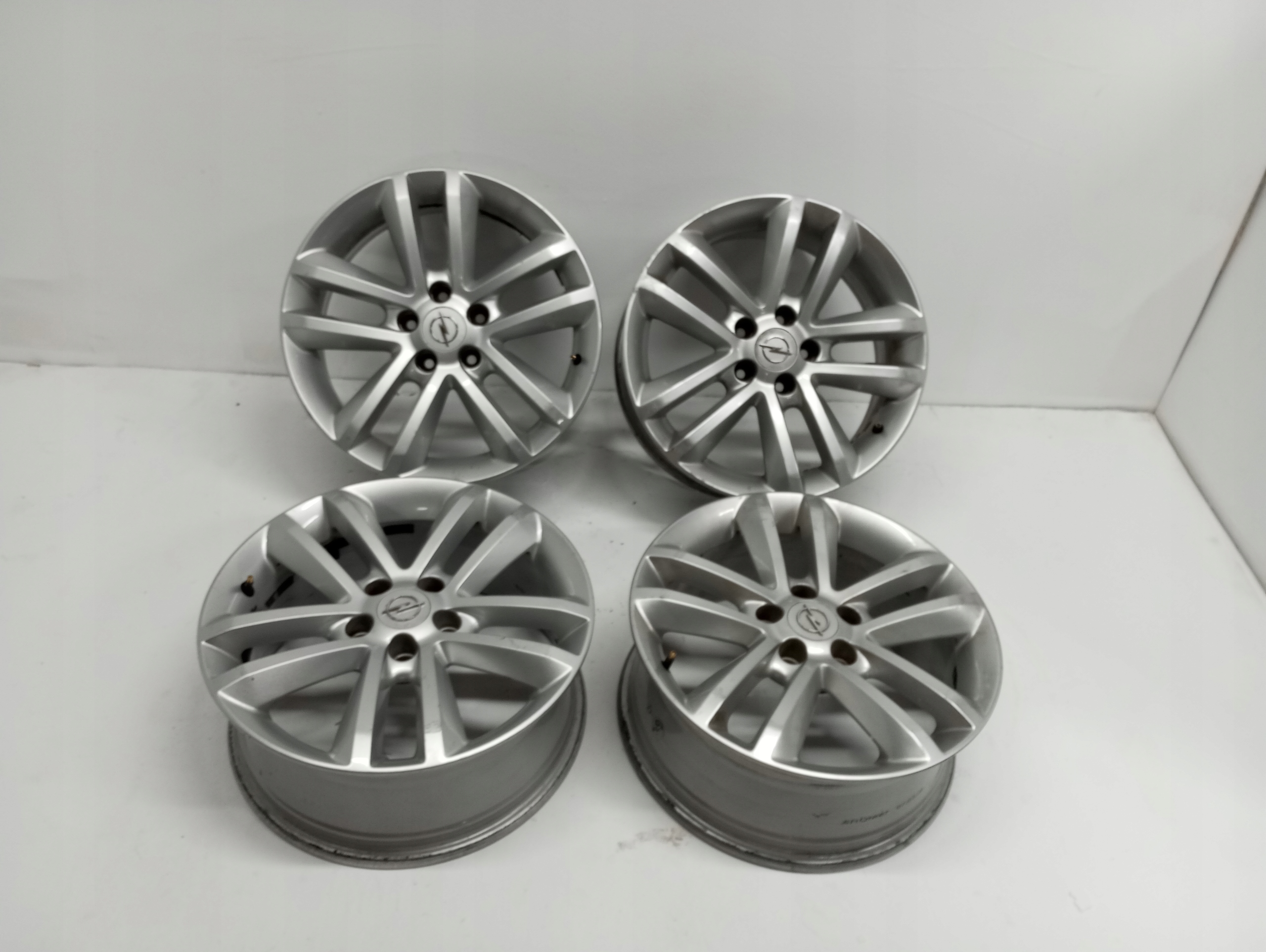 CERCHI OPEL VECTRA C R17