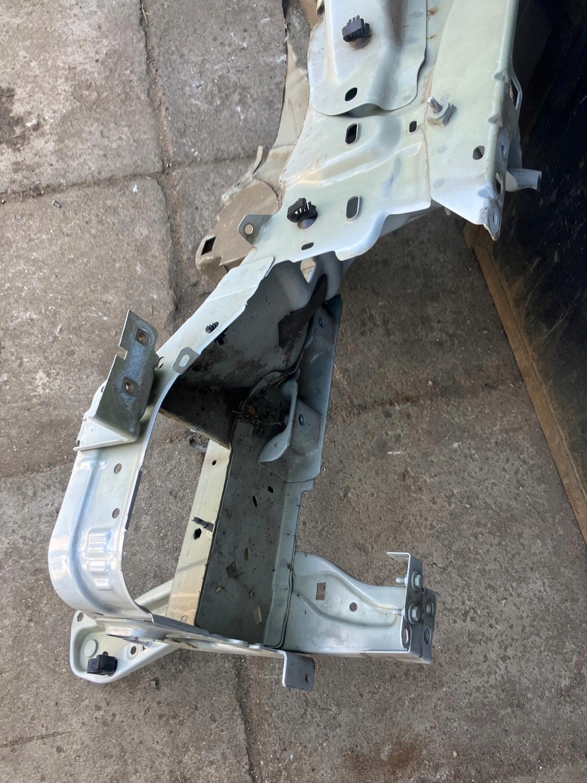 quarter quarter right front CITROEN C4 CACTUS