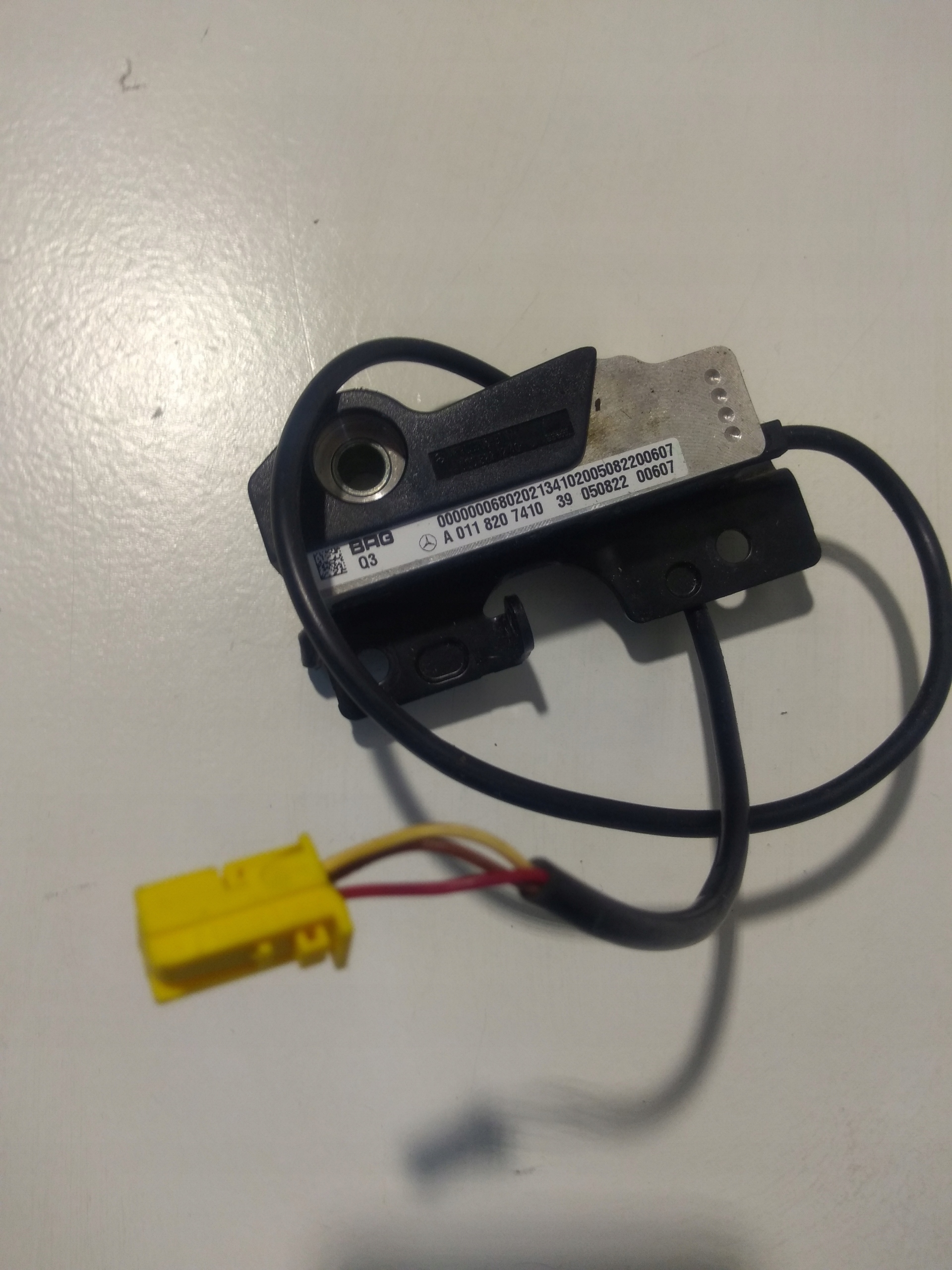 SENSOR SITZ MERCEDES W211 W164 W219 A0118207410