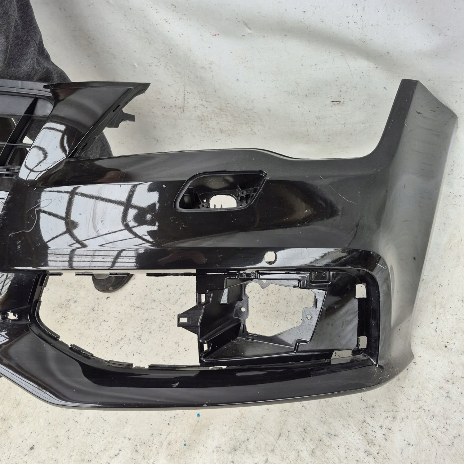 AUDI A7 and 1 4G S-LINE 10-14 bumper front front washer PDC