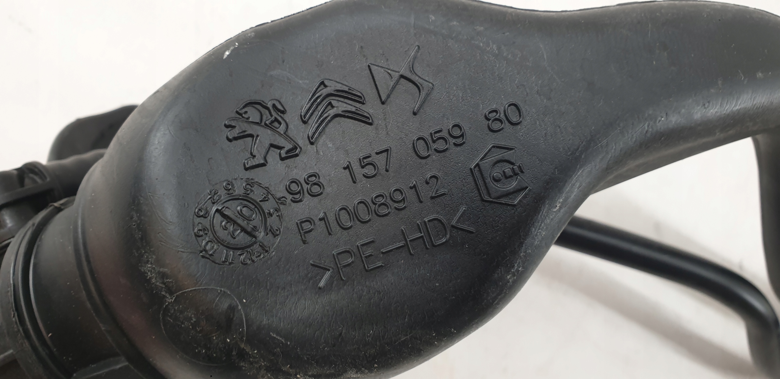 KOREK WLEW ADBLUE CITROEN BERLINGO PEUGEOT PARTNER RIFTER 9815705980 Typ silnika Diesel