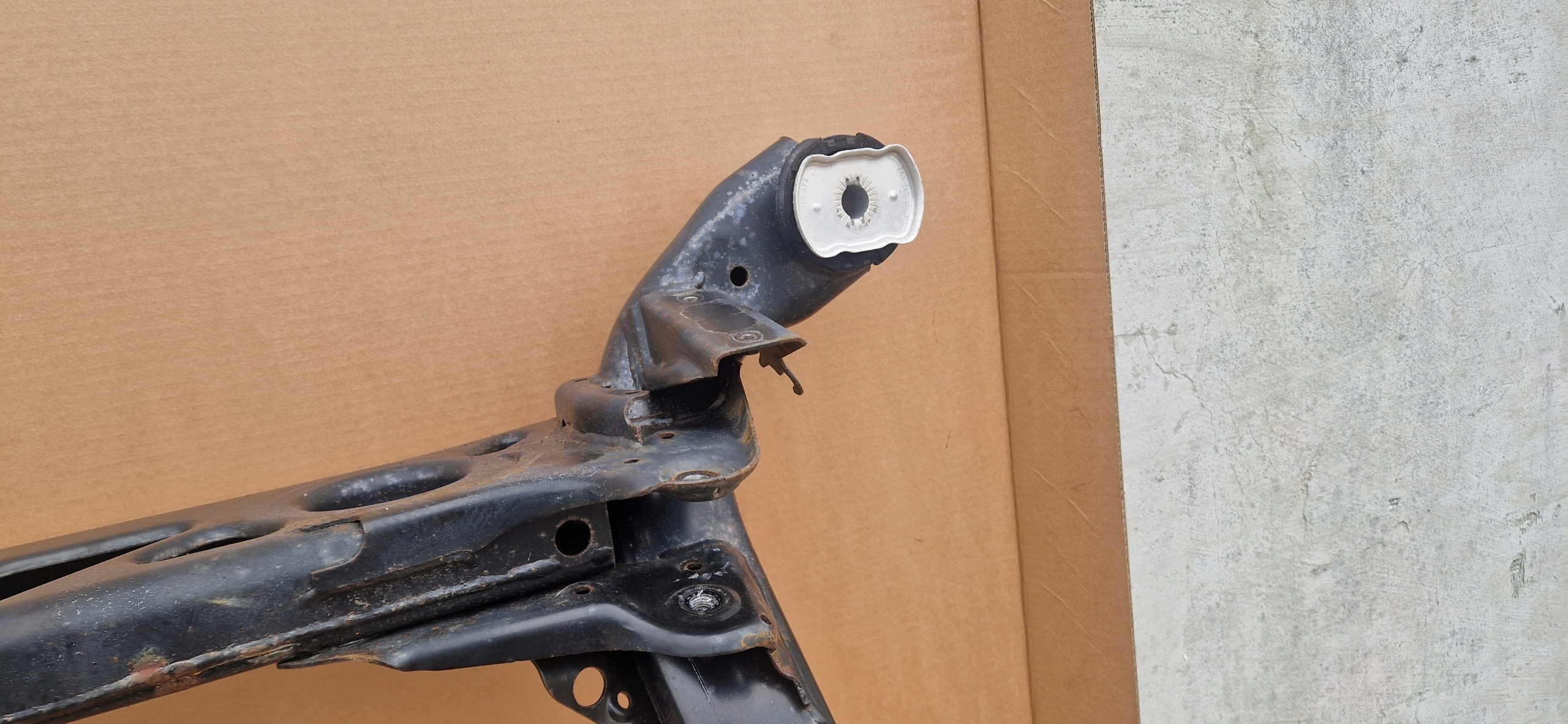 axle beam subframe rear part AUDI A6 C7 original IDEAL 4G0827566