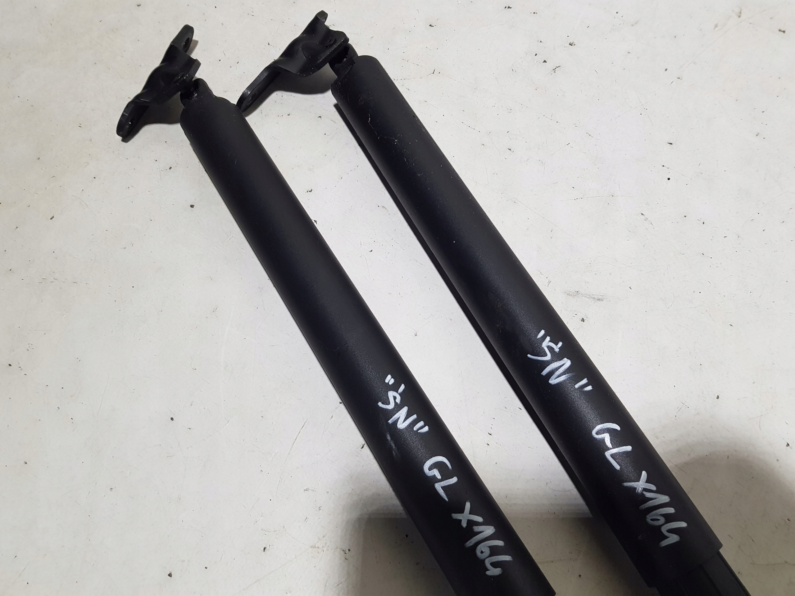 MERCEDES GL X164 KOMPLET SILOWNIKI damper bonnet boot