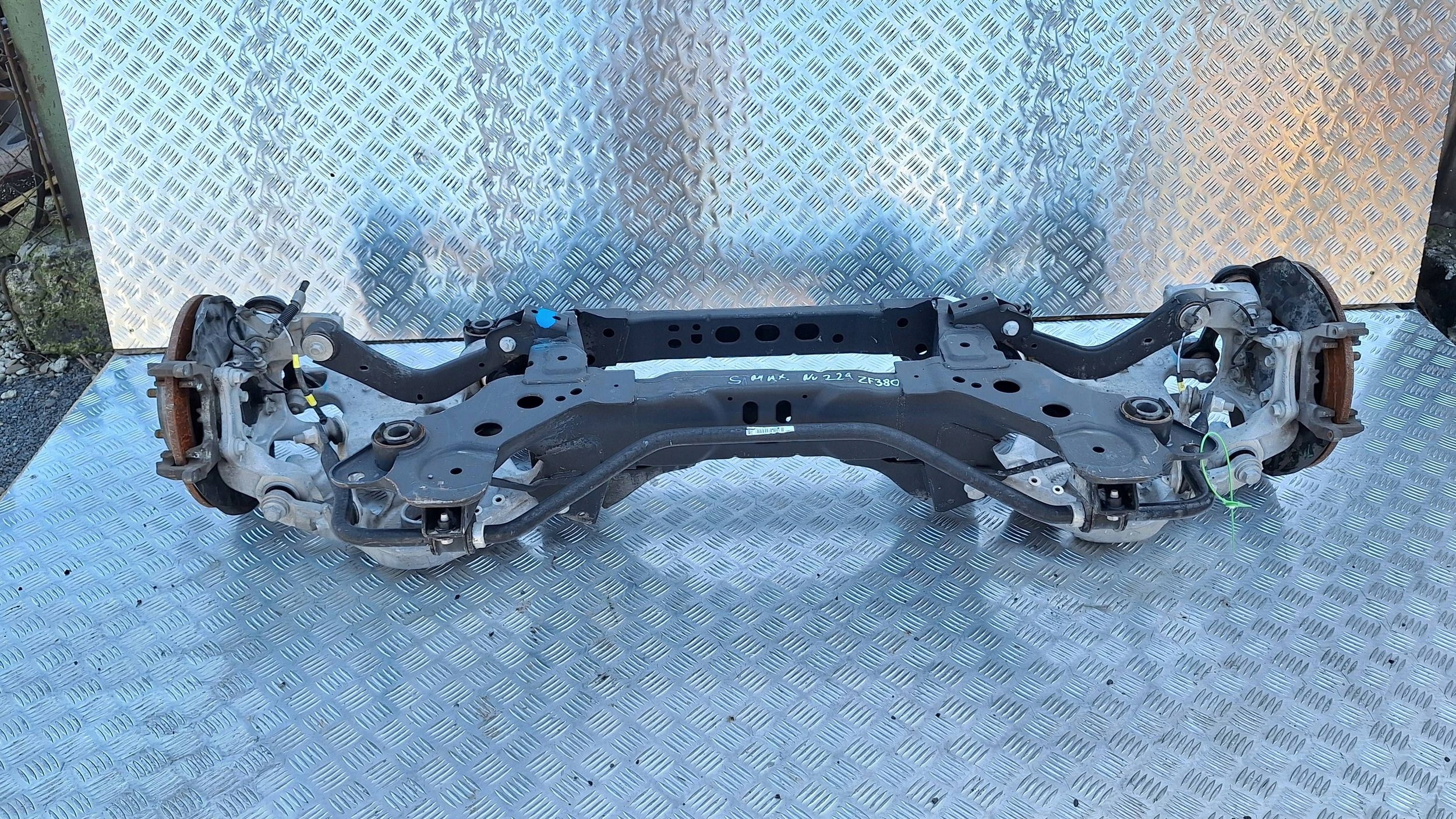 sider axis hubs sususpension rear part E1GC-5K067-BE FORD S-MAX MK2