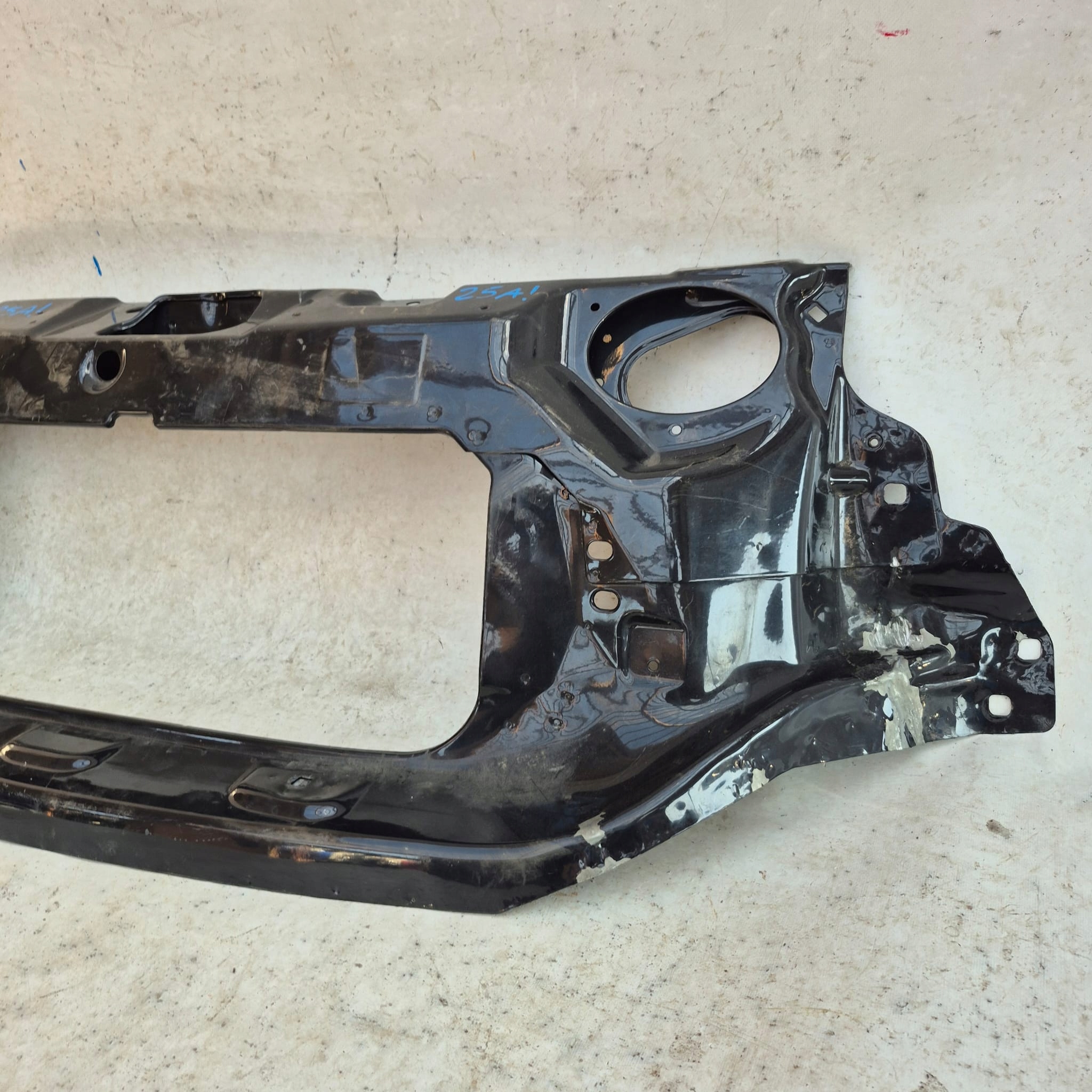 IVECO DAILY IV 4 LIFT 19-> support panel for radiators pillar