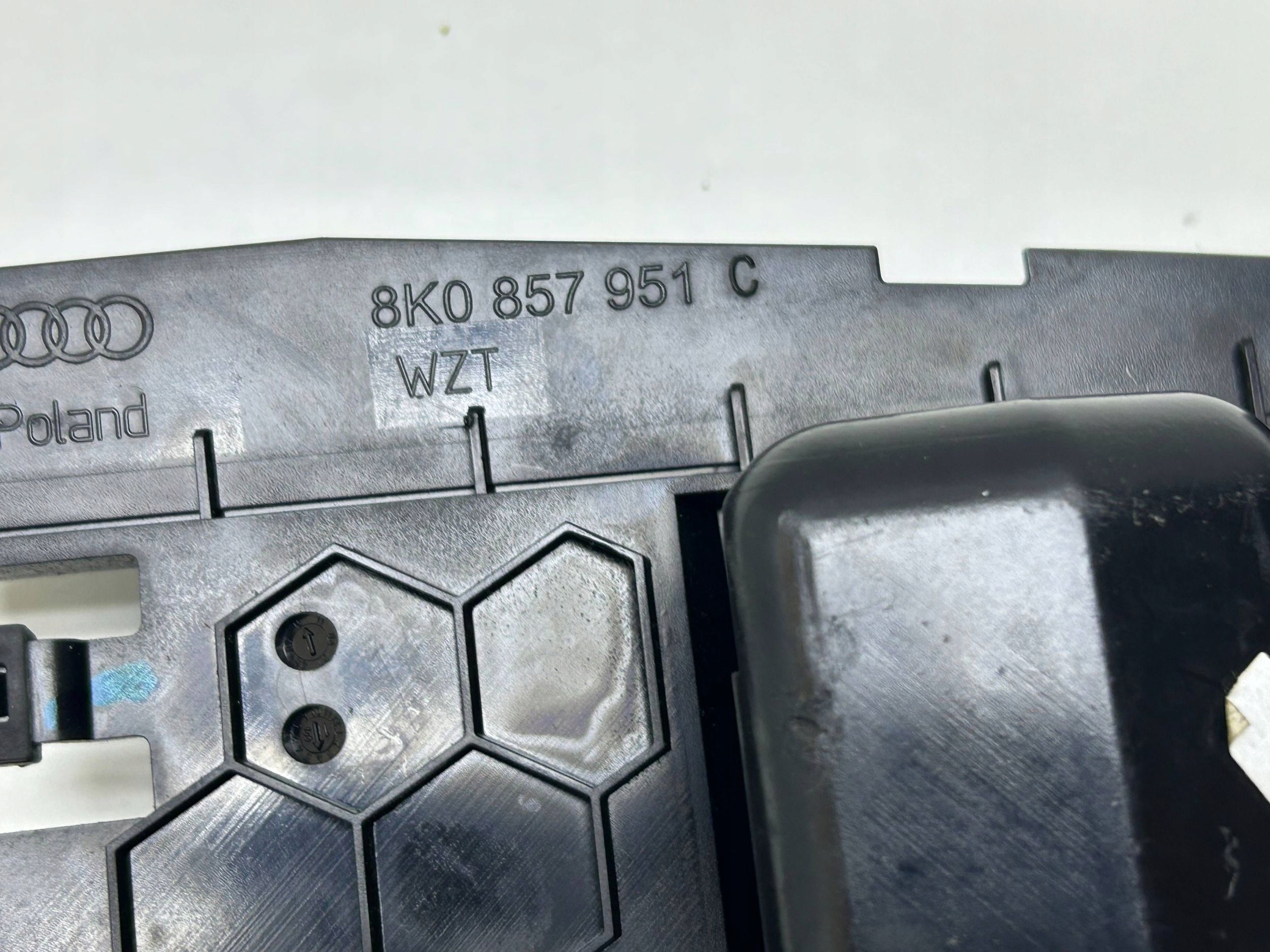 ashtray passenger compartment Audi A5 2013 8K0857951