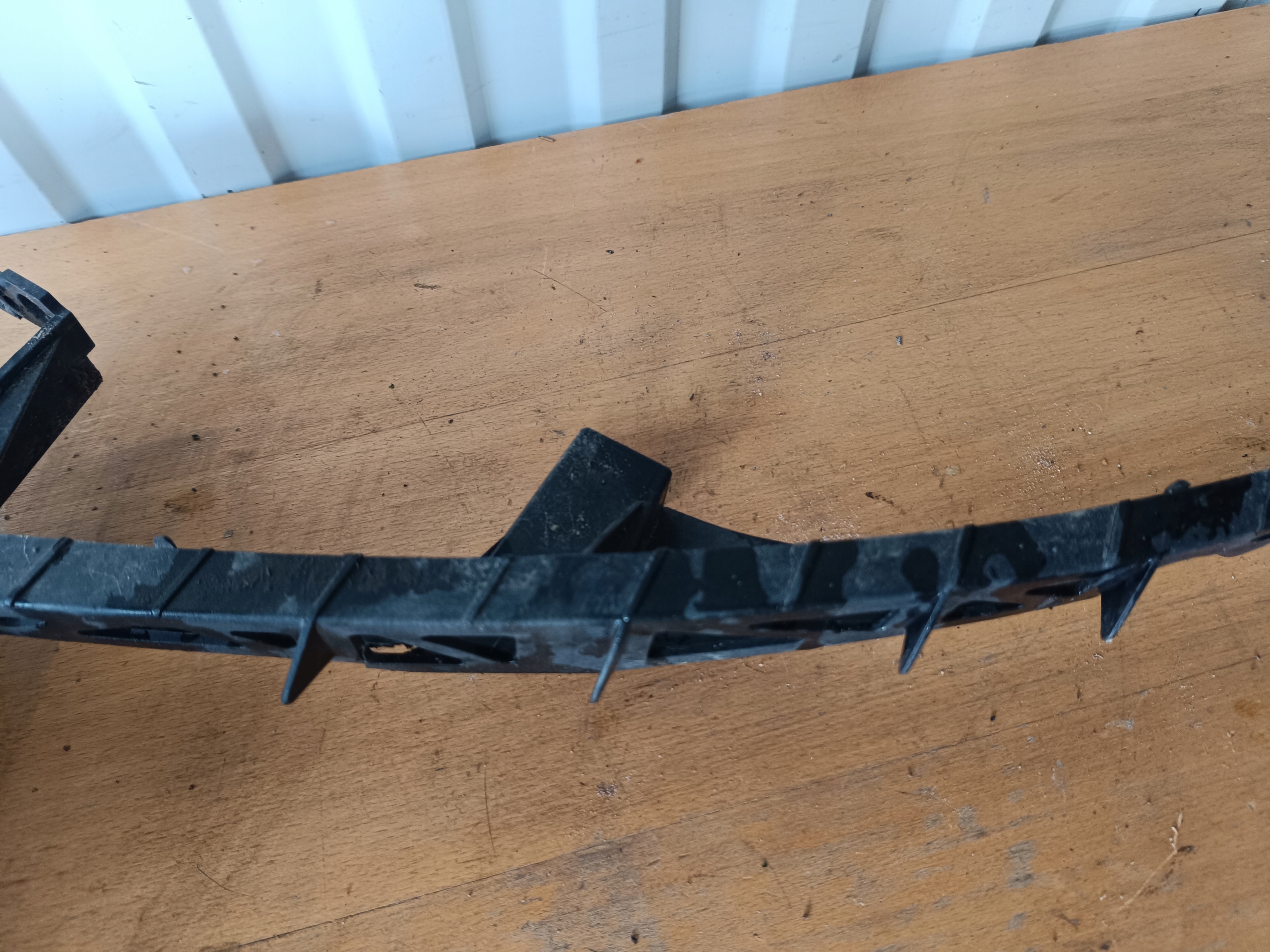 MAZDA 6 and bumper bracket holder lights left front