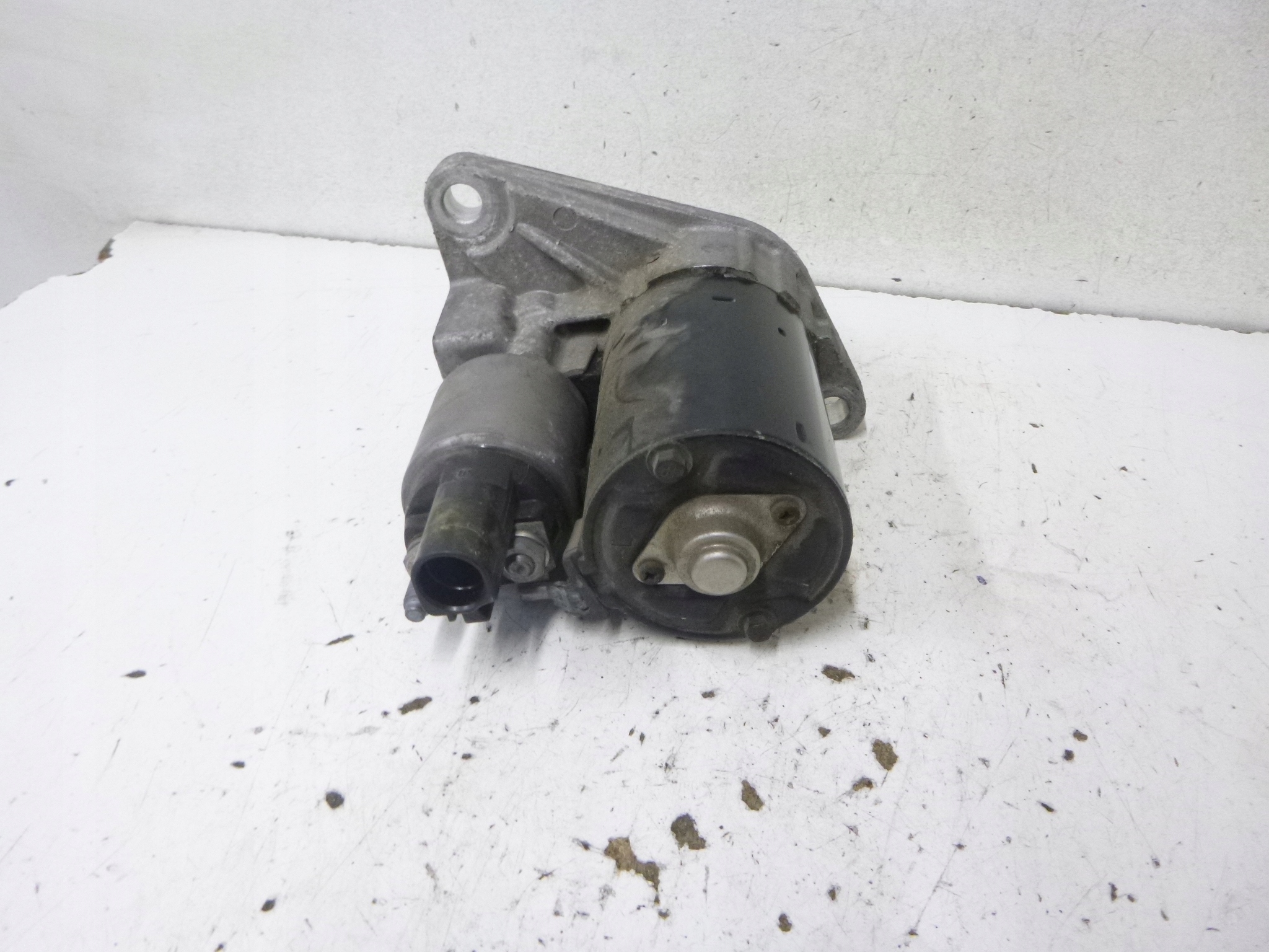 starter Volkswagen Golf V 1.4 BCA 02T 911 023 R