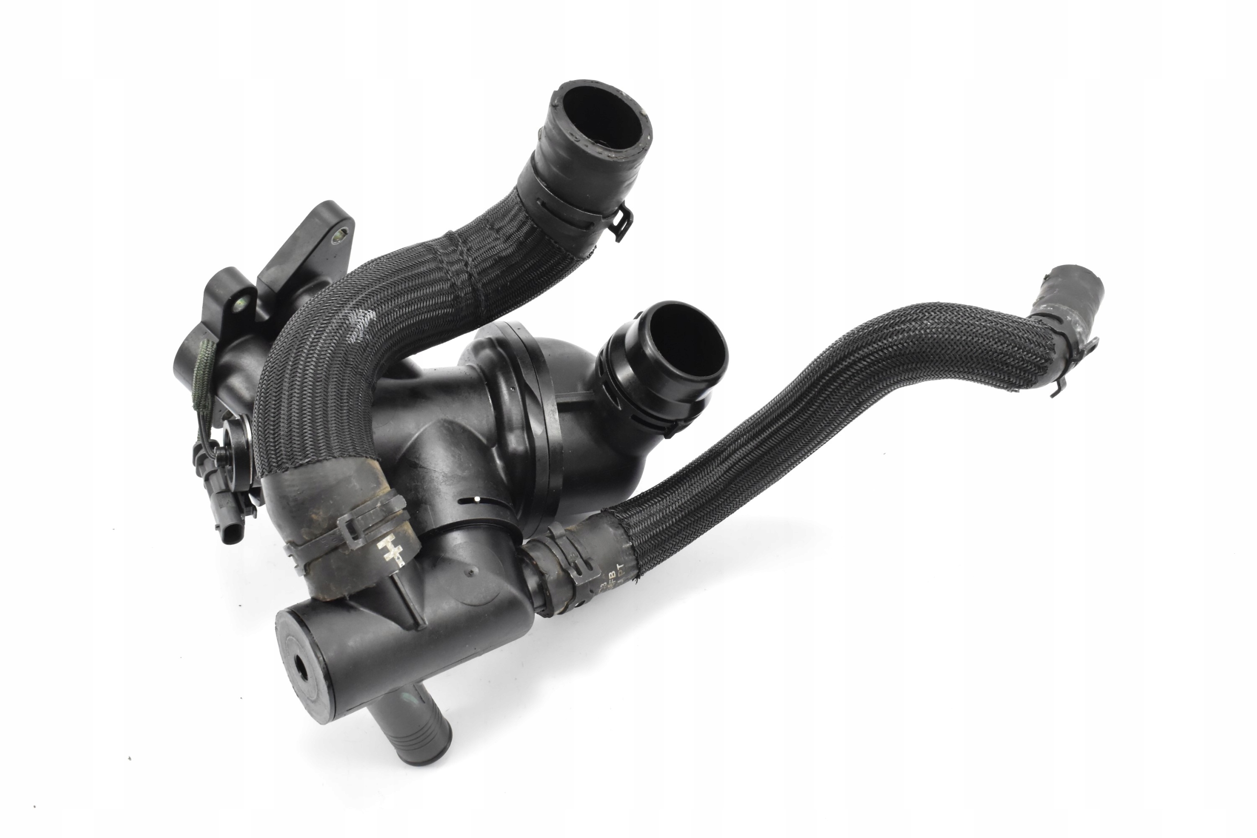 OBUDOWA TERMOSTATU G4D3-8575-AF DEFENDER II L663 VELAR L560 DISCOVERY L462