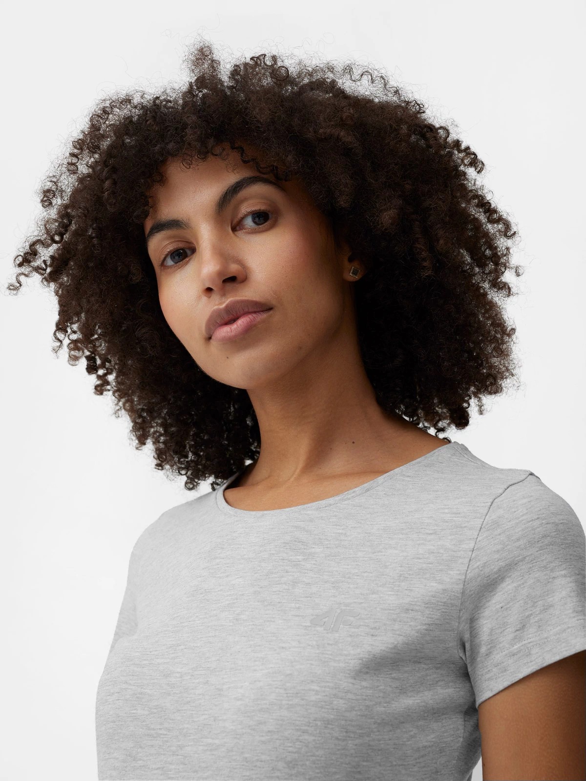 KOSZULKA DAMSKA 4F BAWEŁNIANA T-SHIRT SPORTOWY MAŁE LOGO R XS Kod producenta 4FSS23TTSHF580-27M
