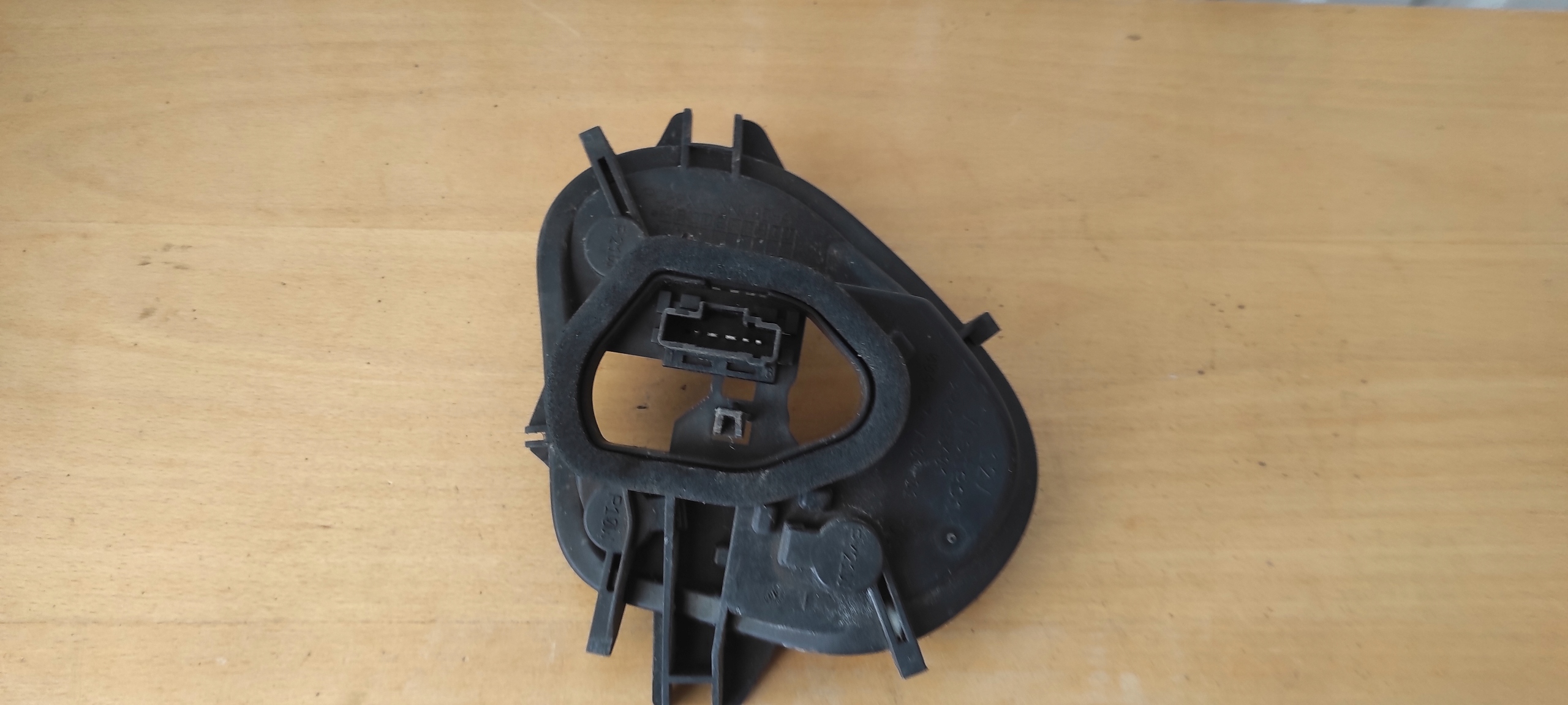 light housing left rear part left rear PEUGEOT 208