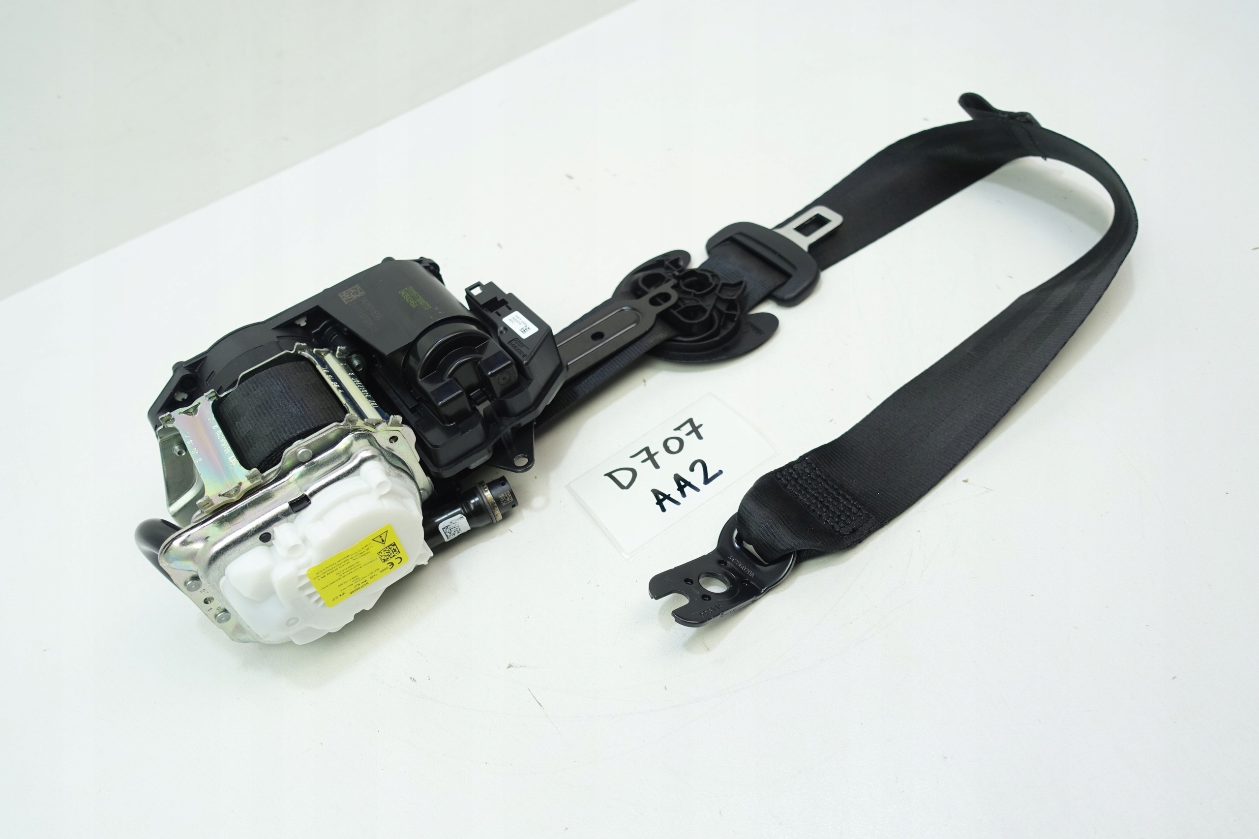 tension belt safety left front AUDI A3 8Y 20