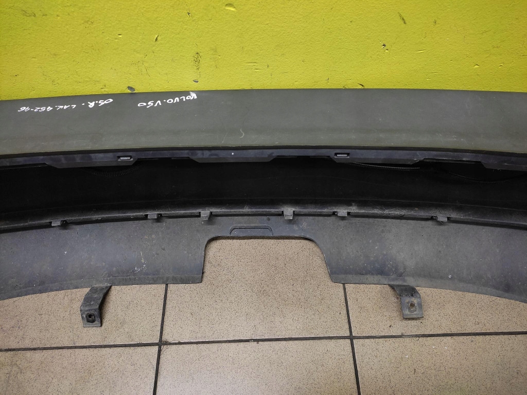 VOLVO V50 bumper rear part LAKIER 452-46