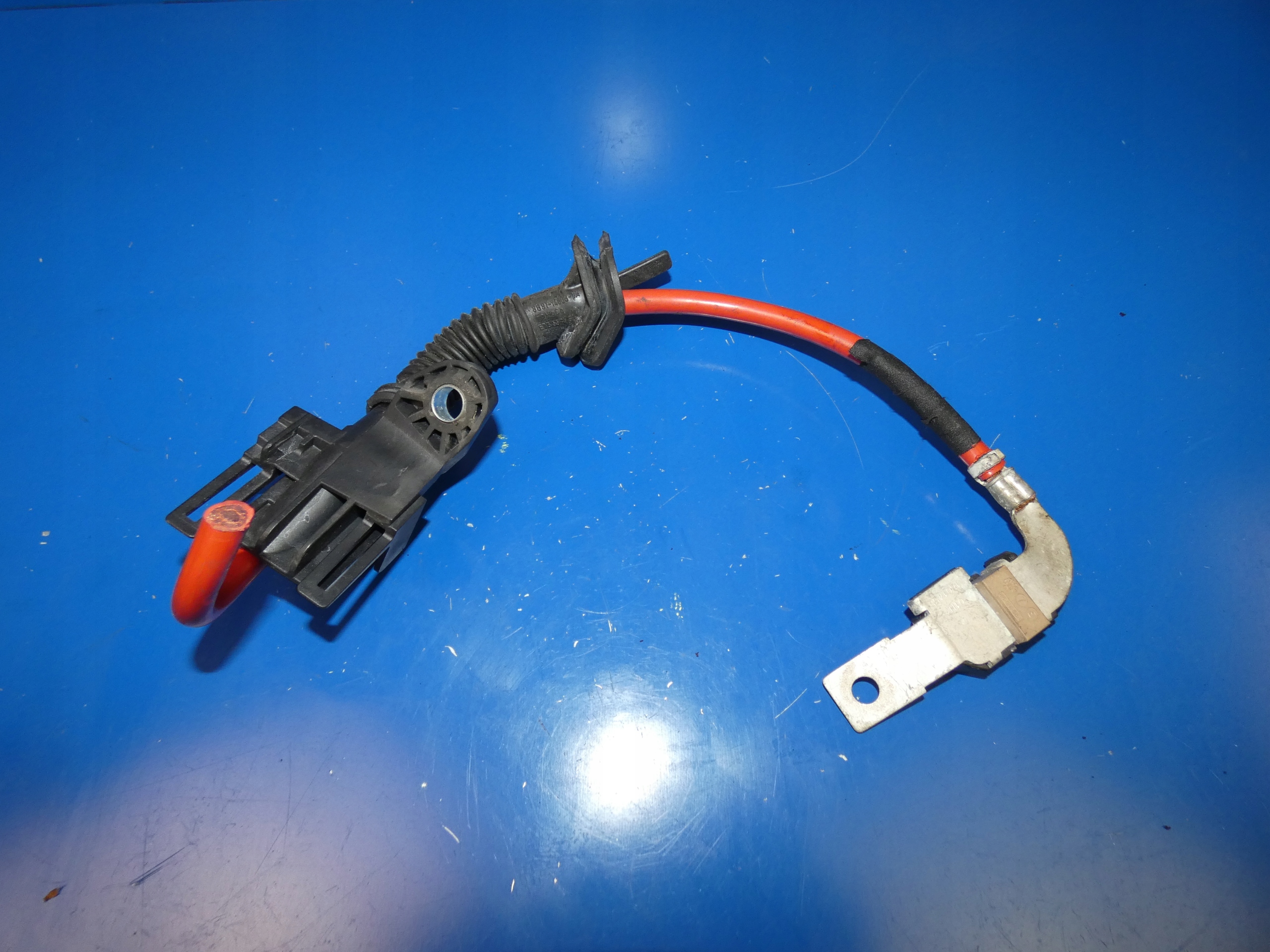 Volvo S60 II V60 KLEMA BEZPIECZNIK GŁÓWNY PLUS PLUSOWA