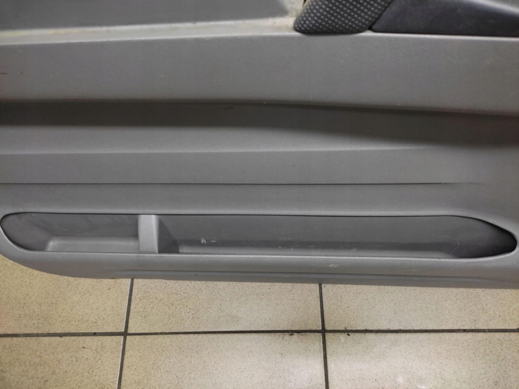MITSUBISHI PAJERO III upholstery side door left front MR39110