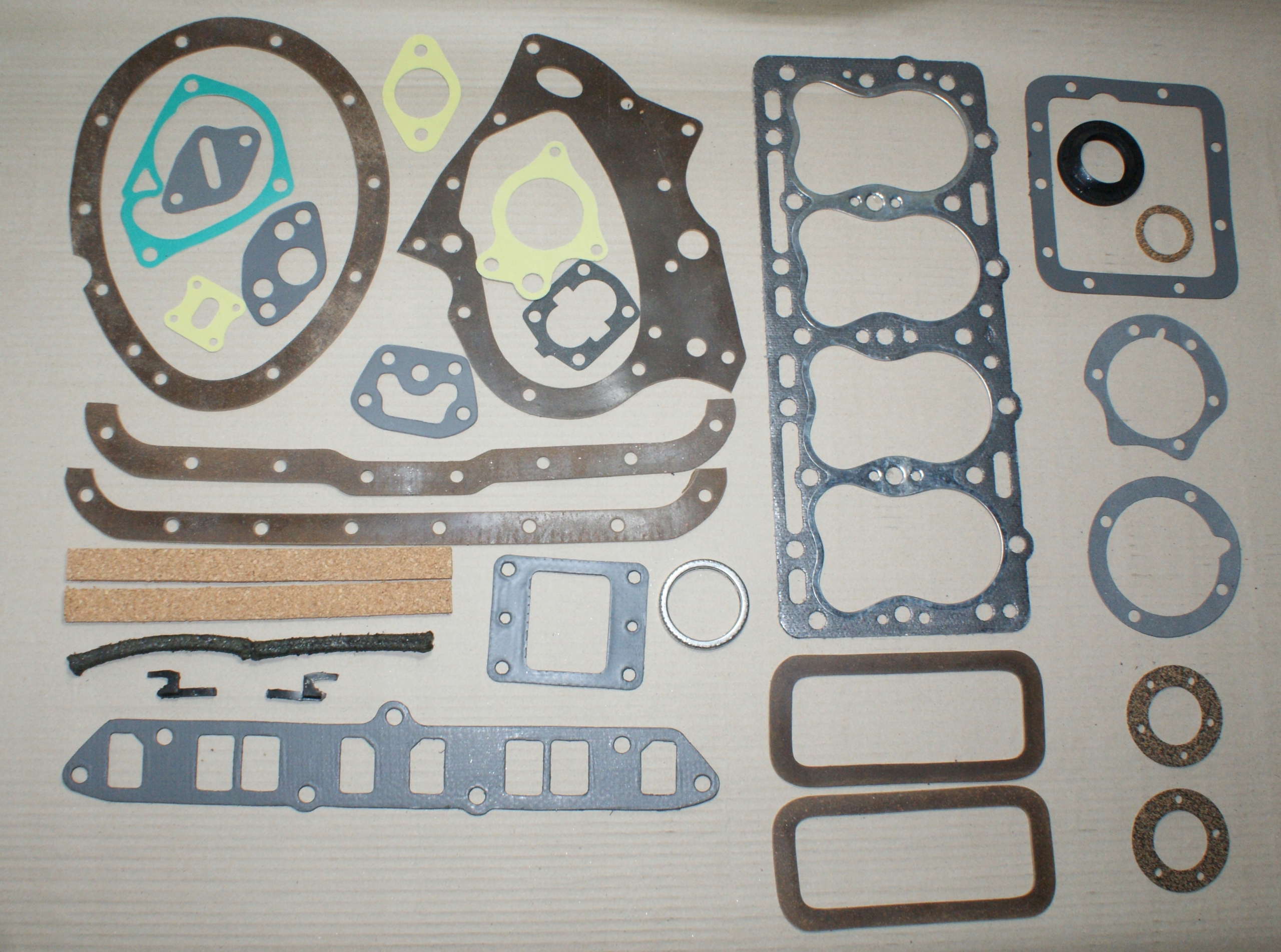 Uszczelki silnika M20 GAZ 69 88 mm 2400 cm 31 szt