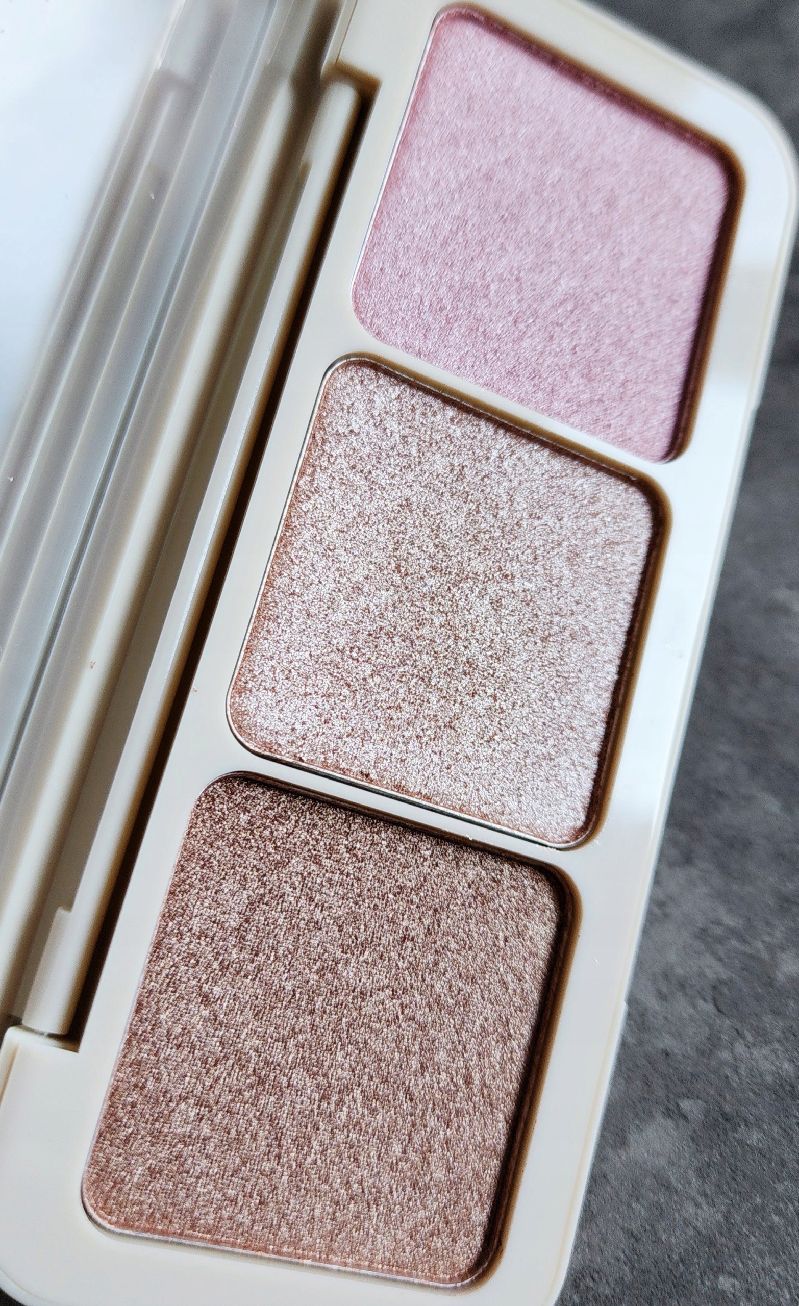 Cover Fx Custom Enhancer Highlighter Paleta rozjasňovačů na obličej a tělo