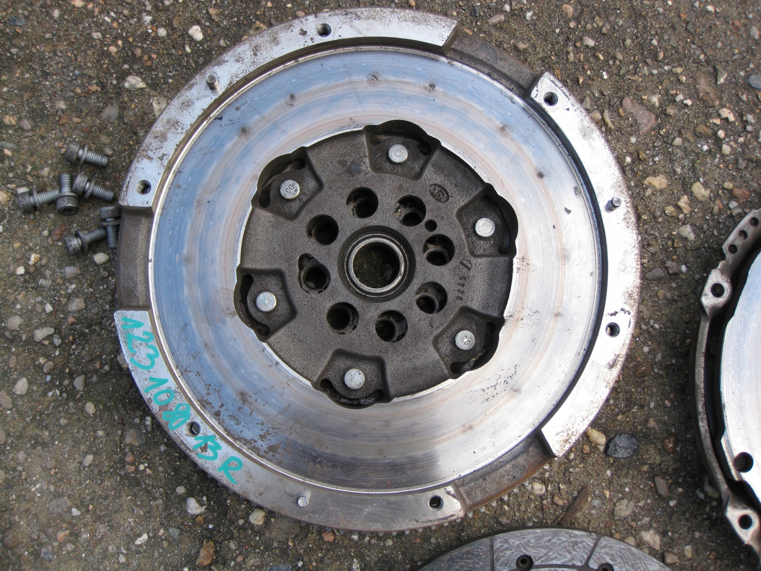 RENAULT MASTER III LIFT embrayage volant bimasse complets 302054176R