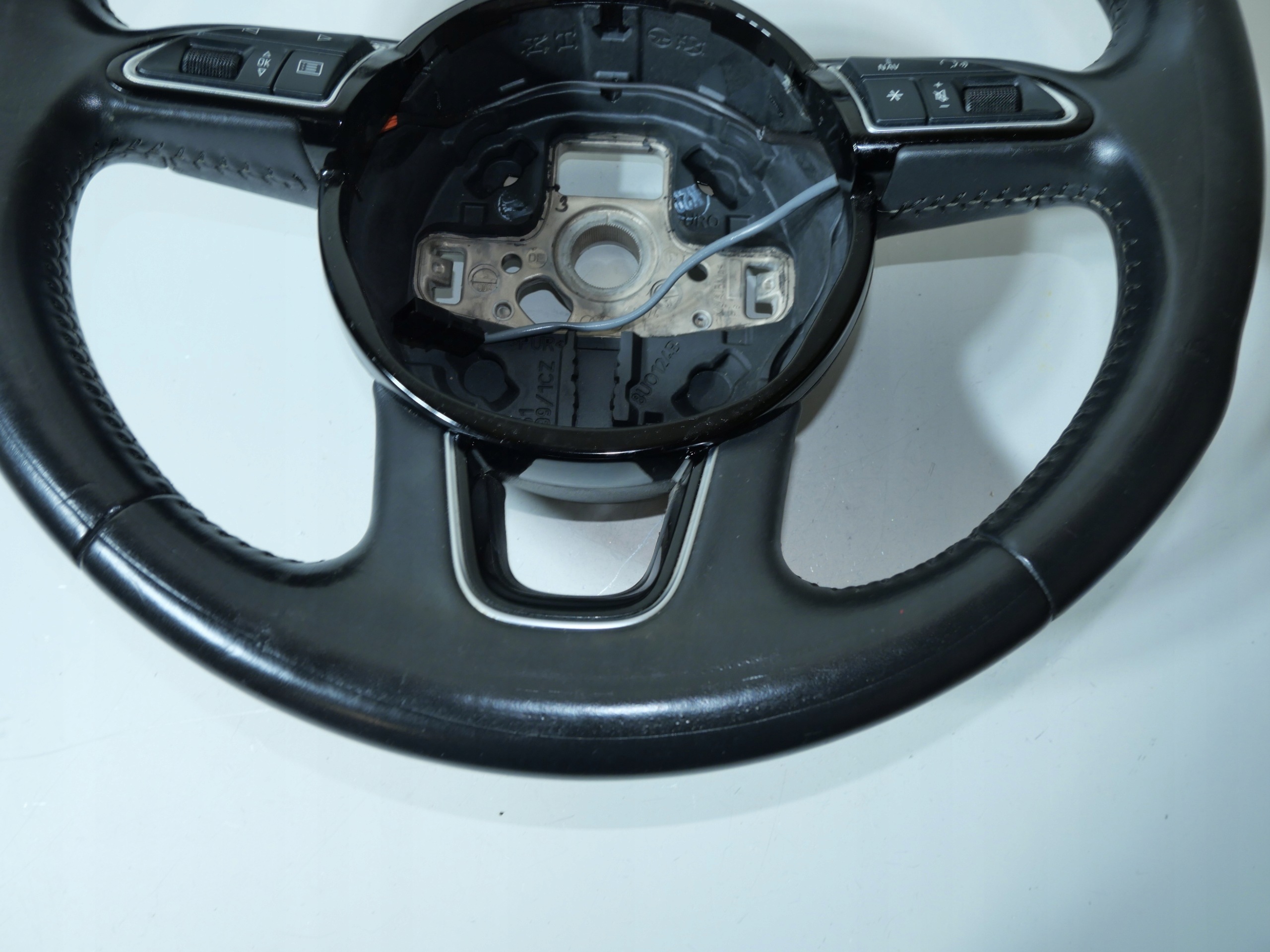 lenkrad AUDI Q3 8U0419091G
