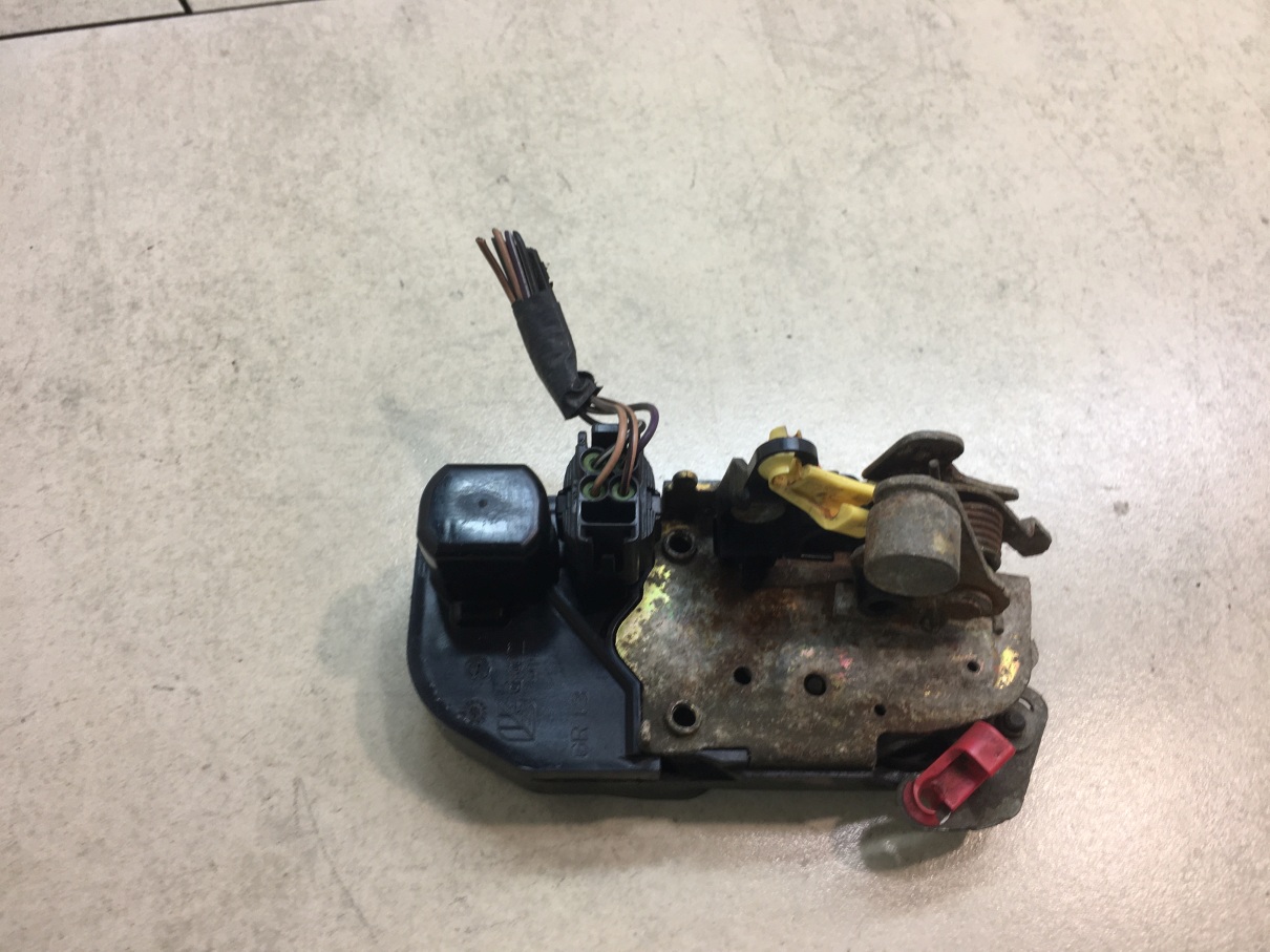 lock door right front VOYAGER IV 4 PIN