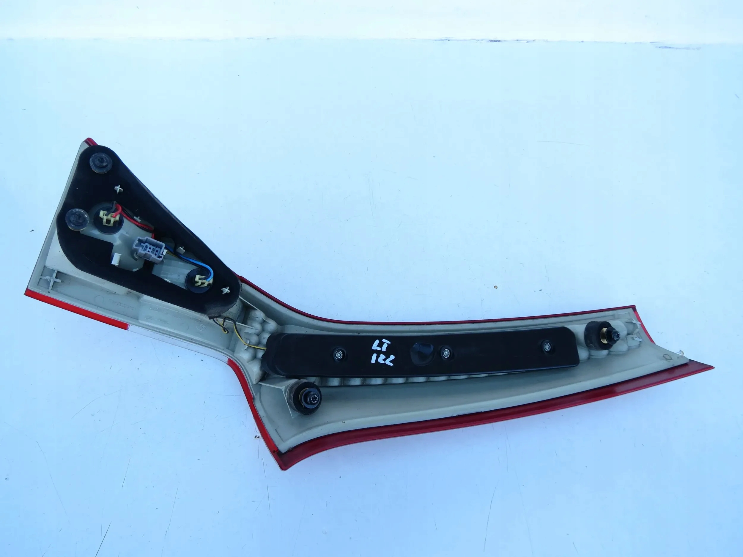 light left rear part VOLVO V70 III 31265457 H0US1NG