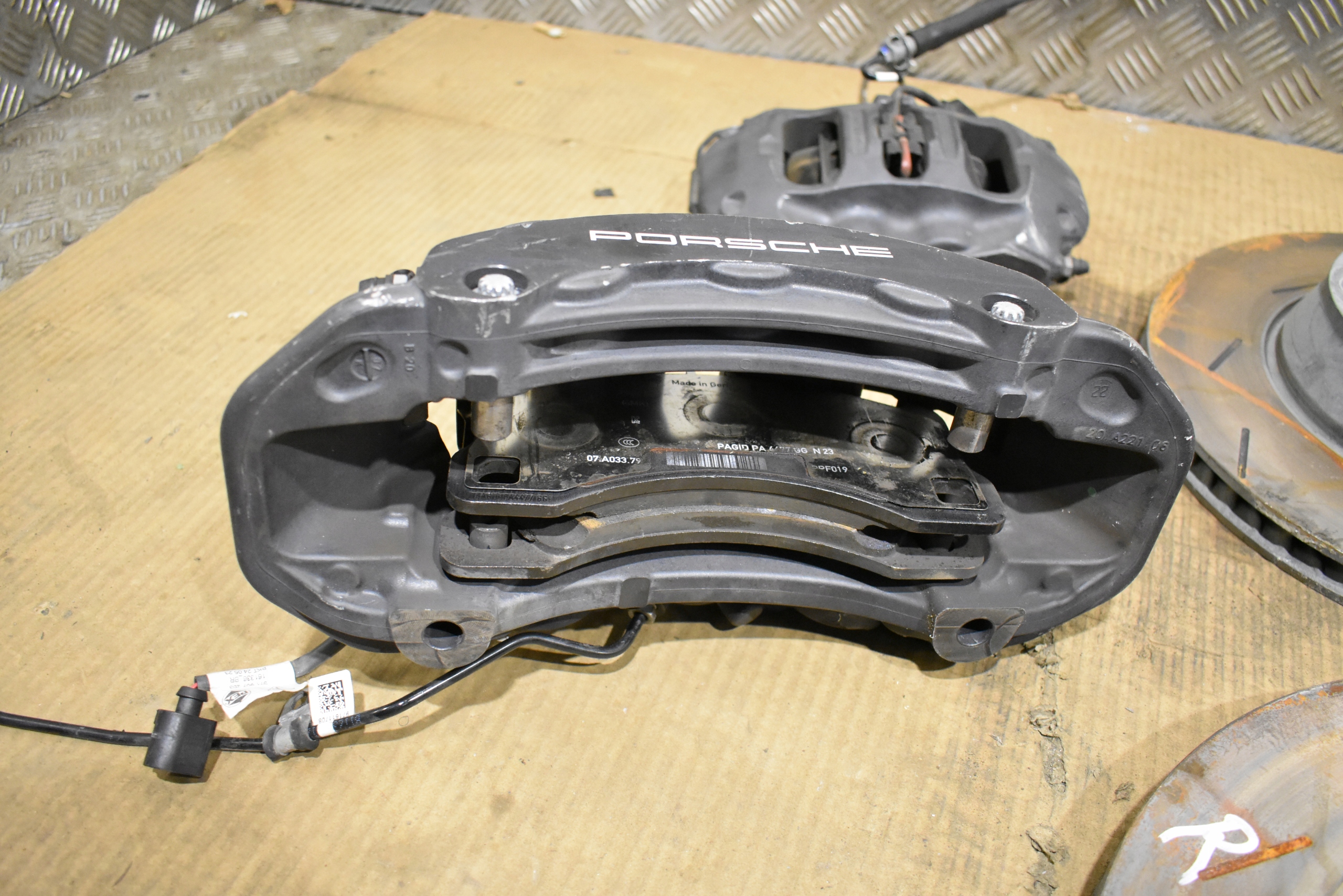 IDEALNE discs calipers KPL. PORSCHE PANAMERA 976 1