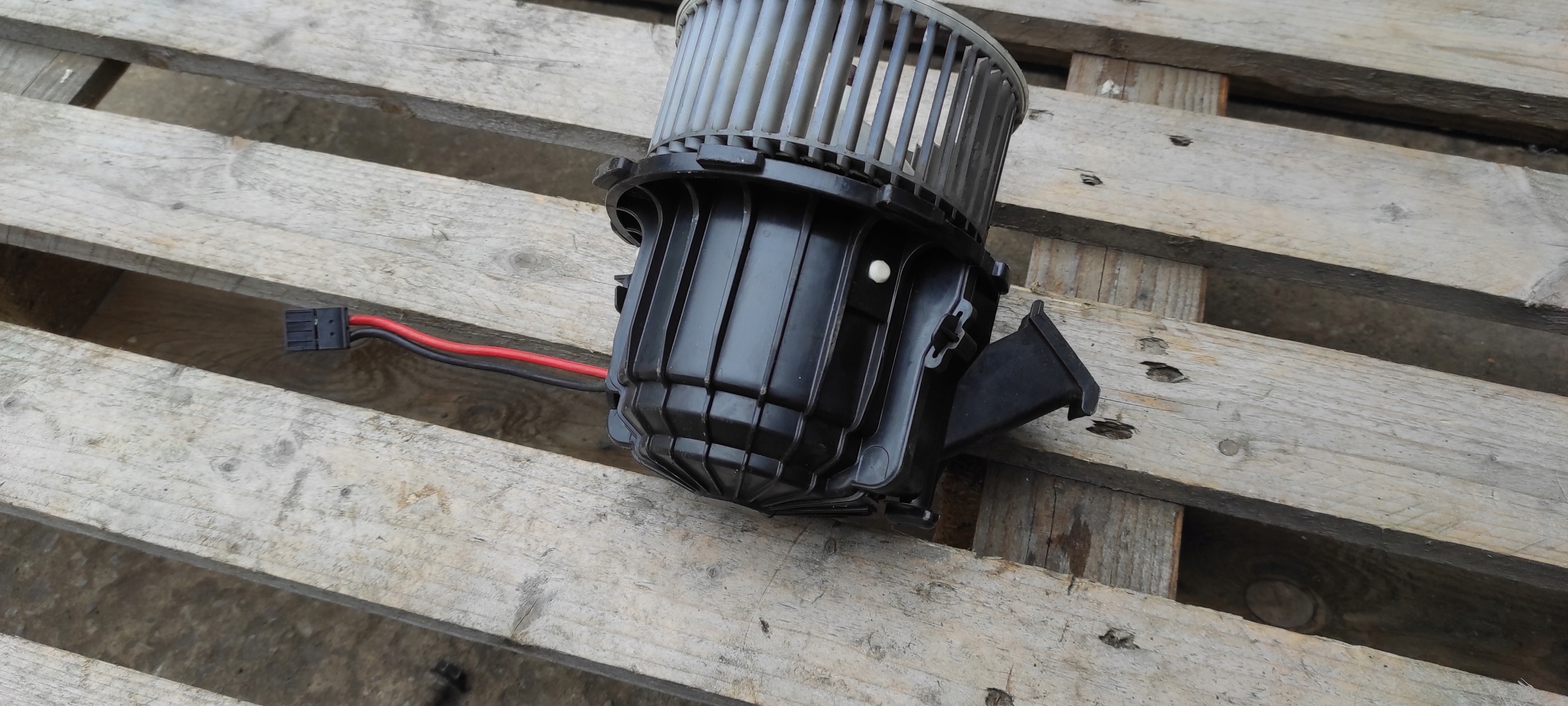 Audi heating fan X6553