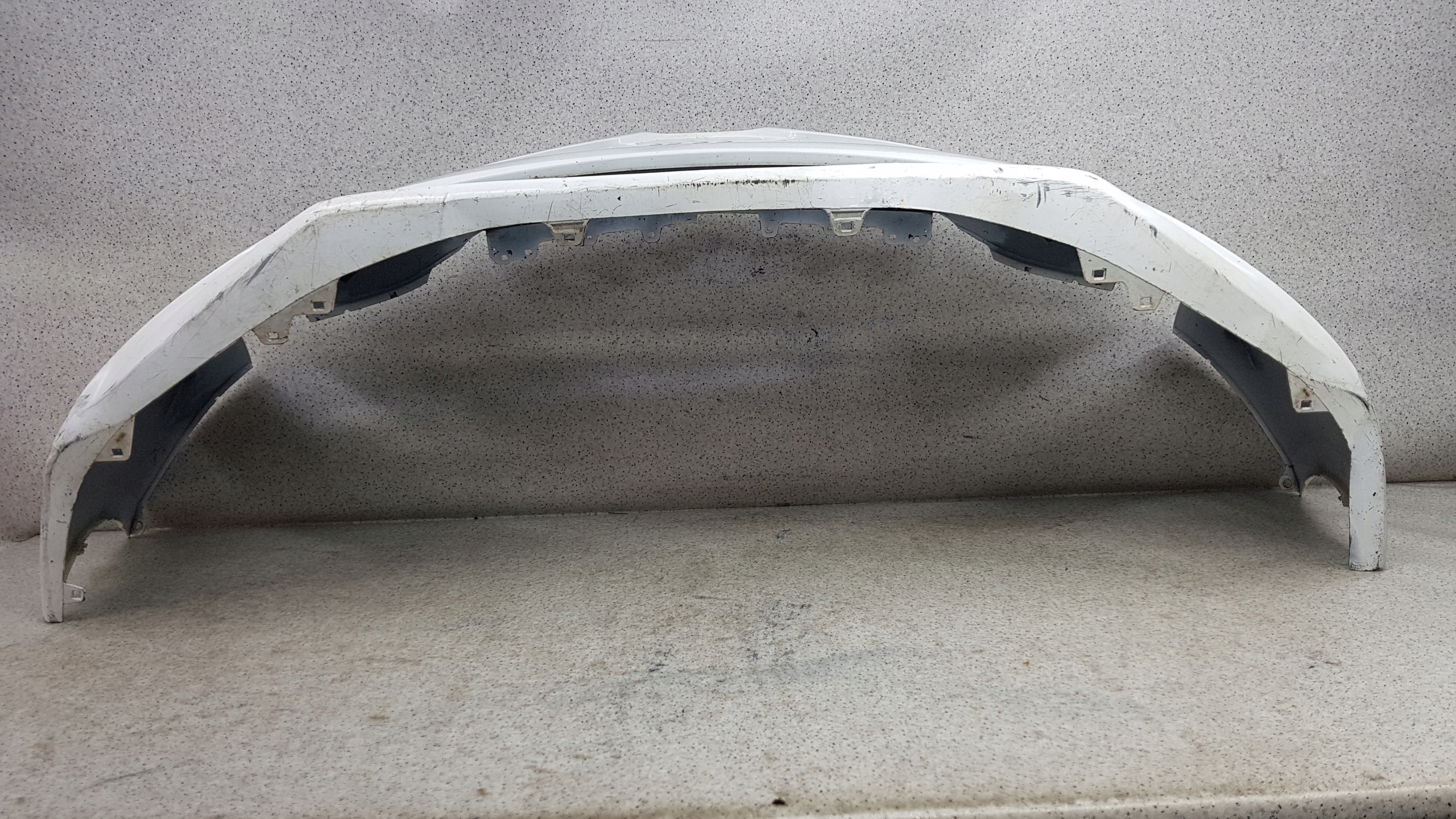 TOYOTA PRIUS IV 4 2016 - bumper front 3533