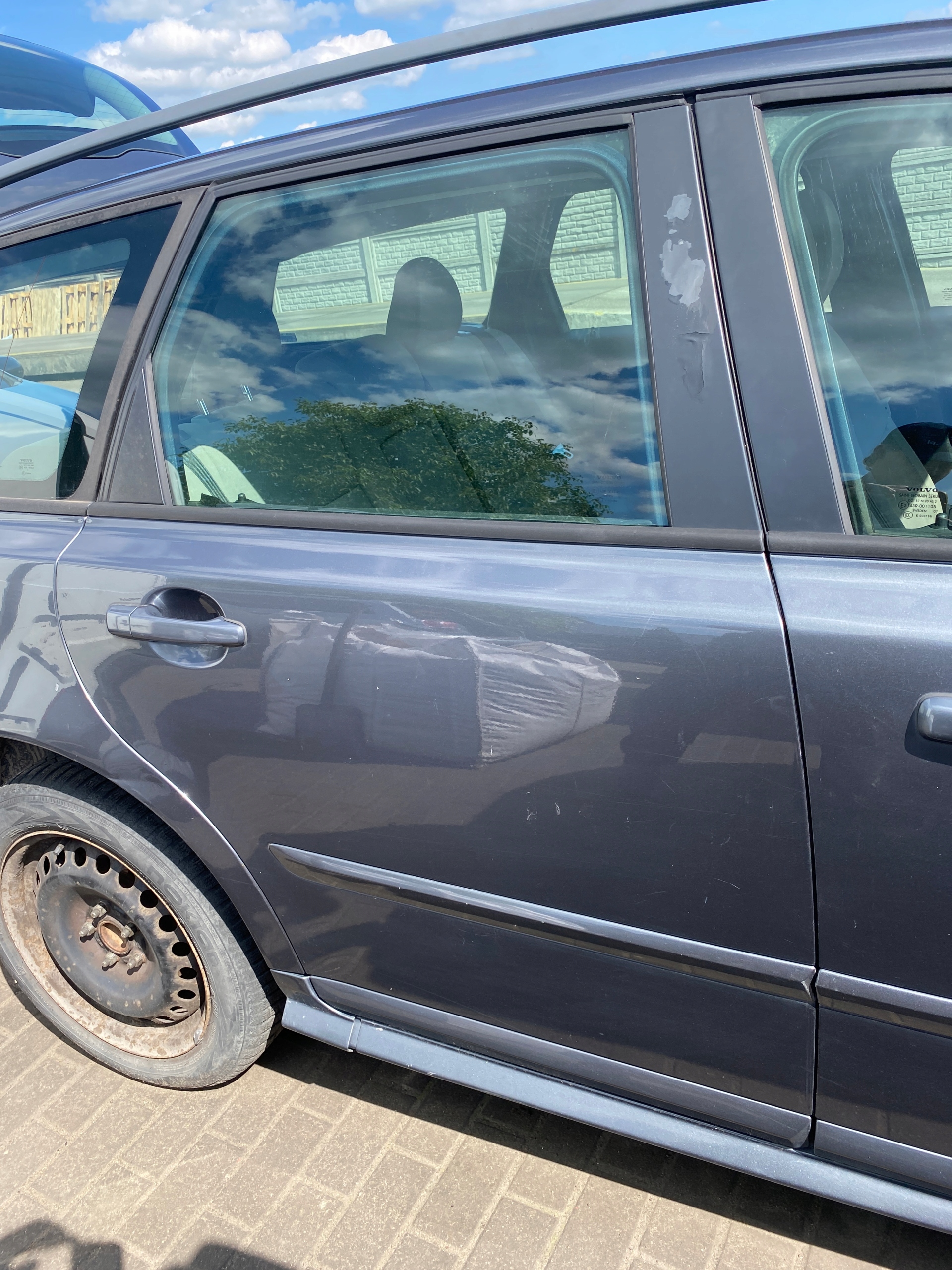 door right rear. rear part VOLVO V50 2 II 04-10 code lakieru 455-16