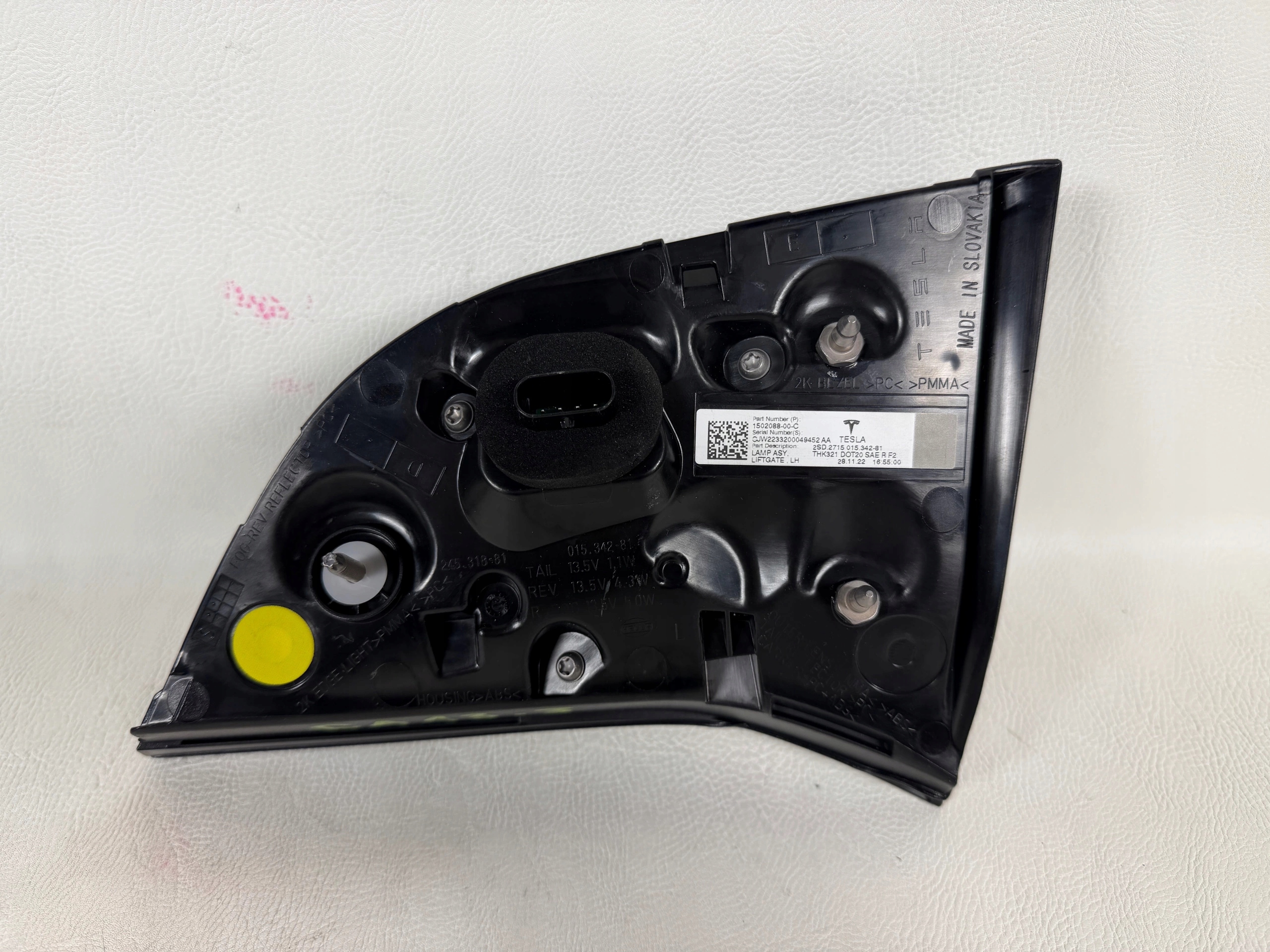tesla Model 3 17- light rear part rear 2SD.2715 015.342-81