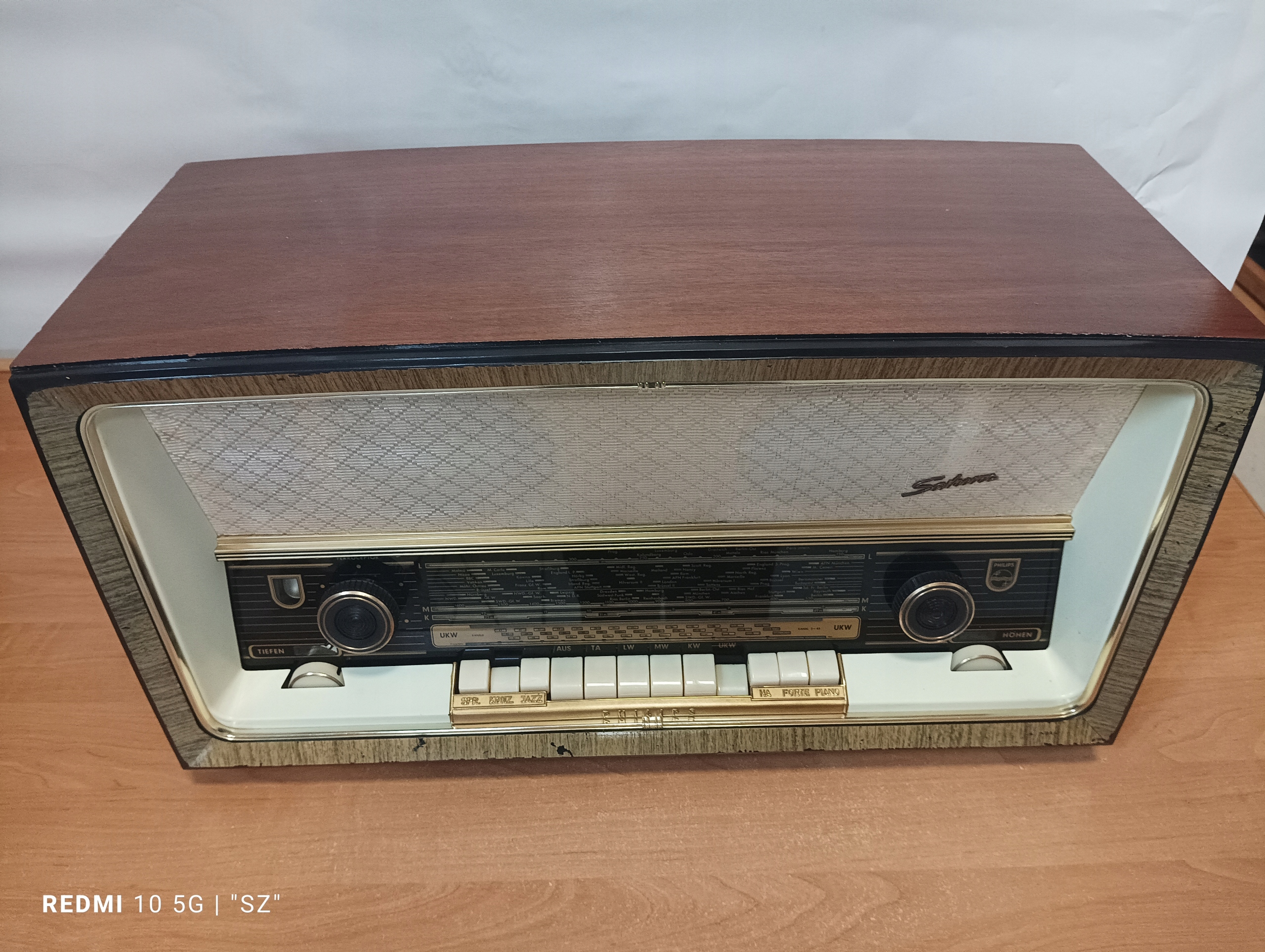 PHILIPS SATURN BD573A - LATA 1957/58 - Nr 162X9 - RADIO LAMPOWE - SPRAWNE.