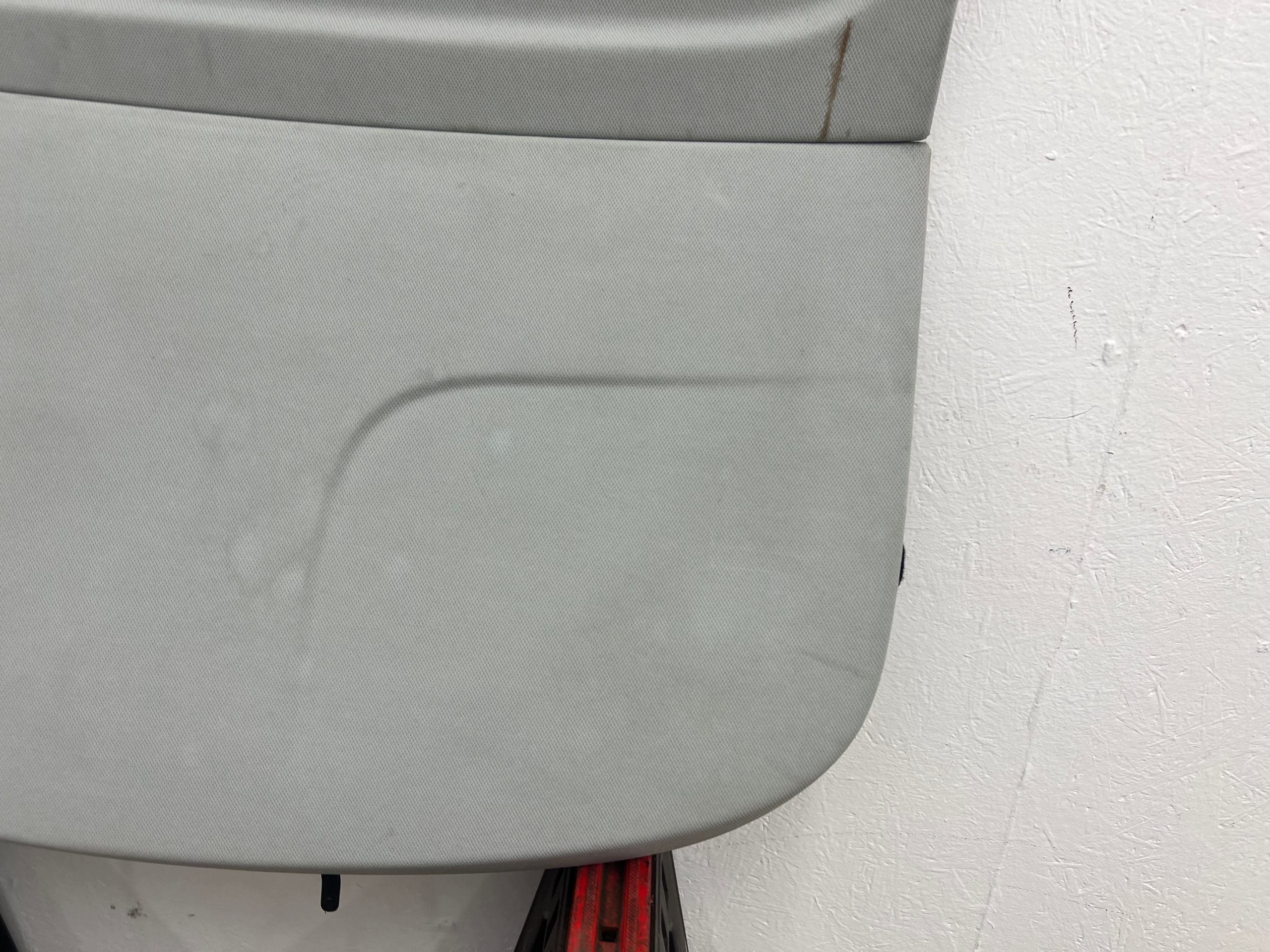 plato boot AUDI A7 4G8 4G8867771 JK7