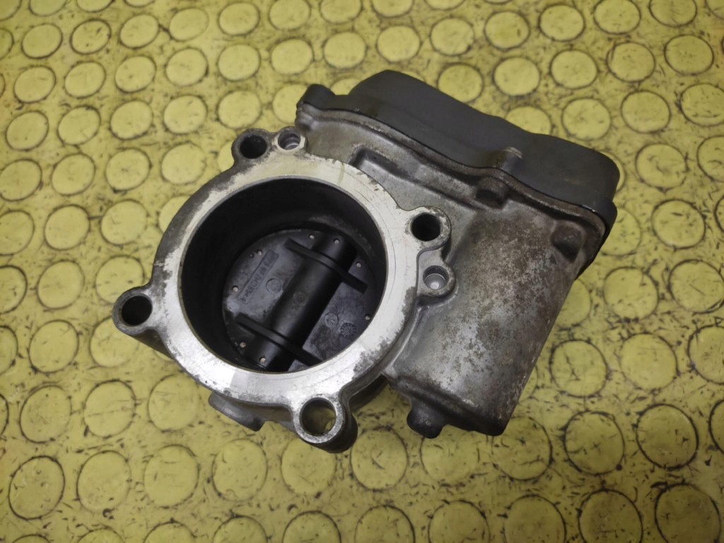 SEAT IBIZA III 1.6 Valvola a farfalla 03C133062C