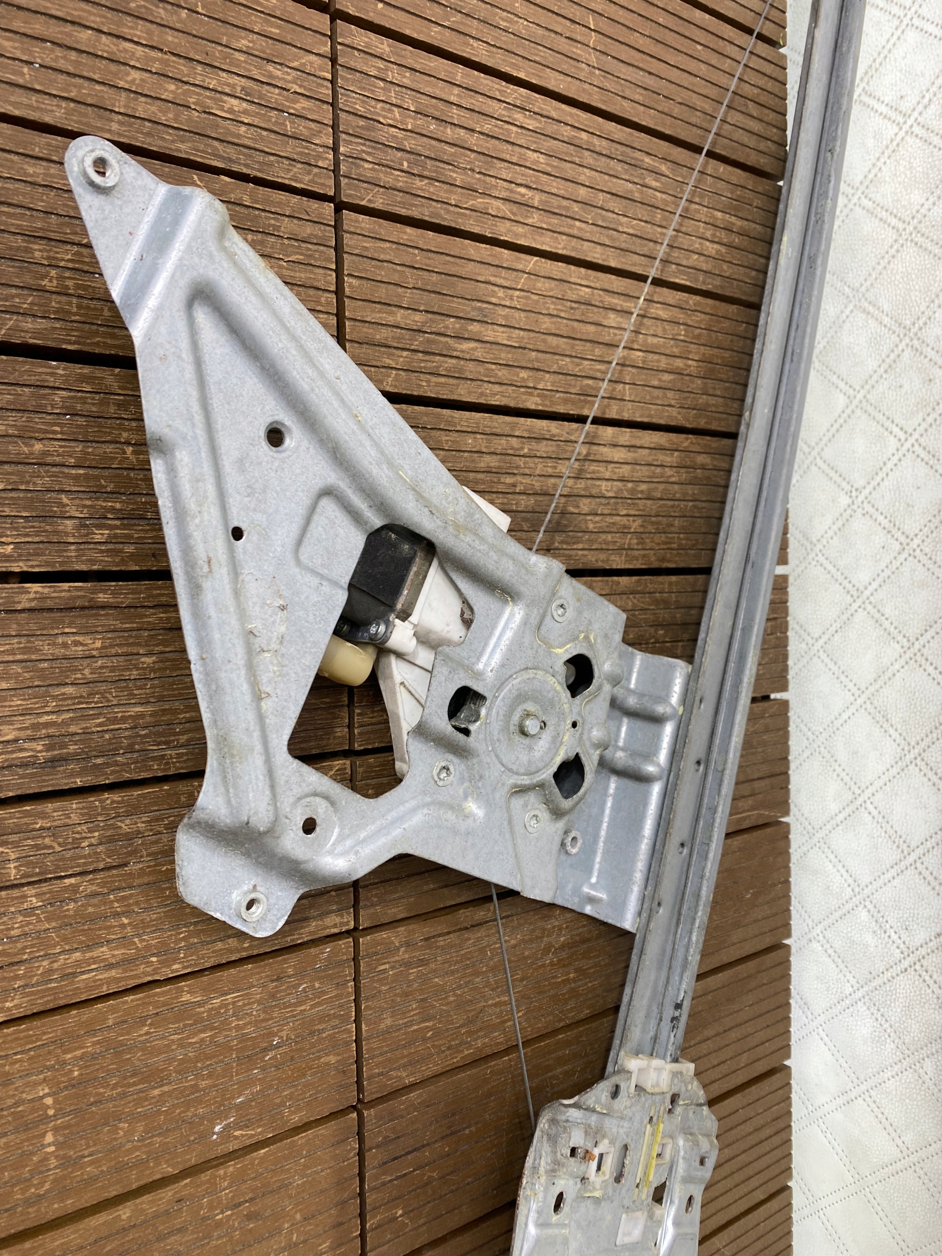 MERCEDES SPRINTER W906 06-18 window regulator front right front OE