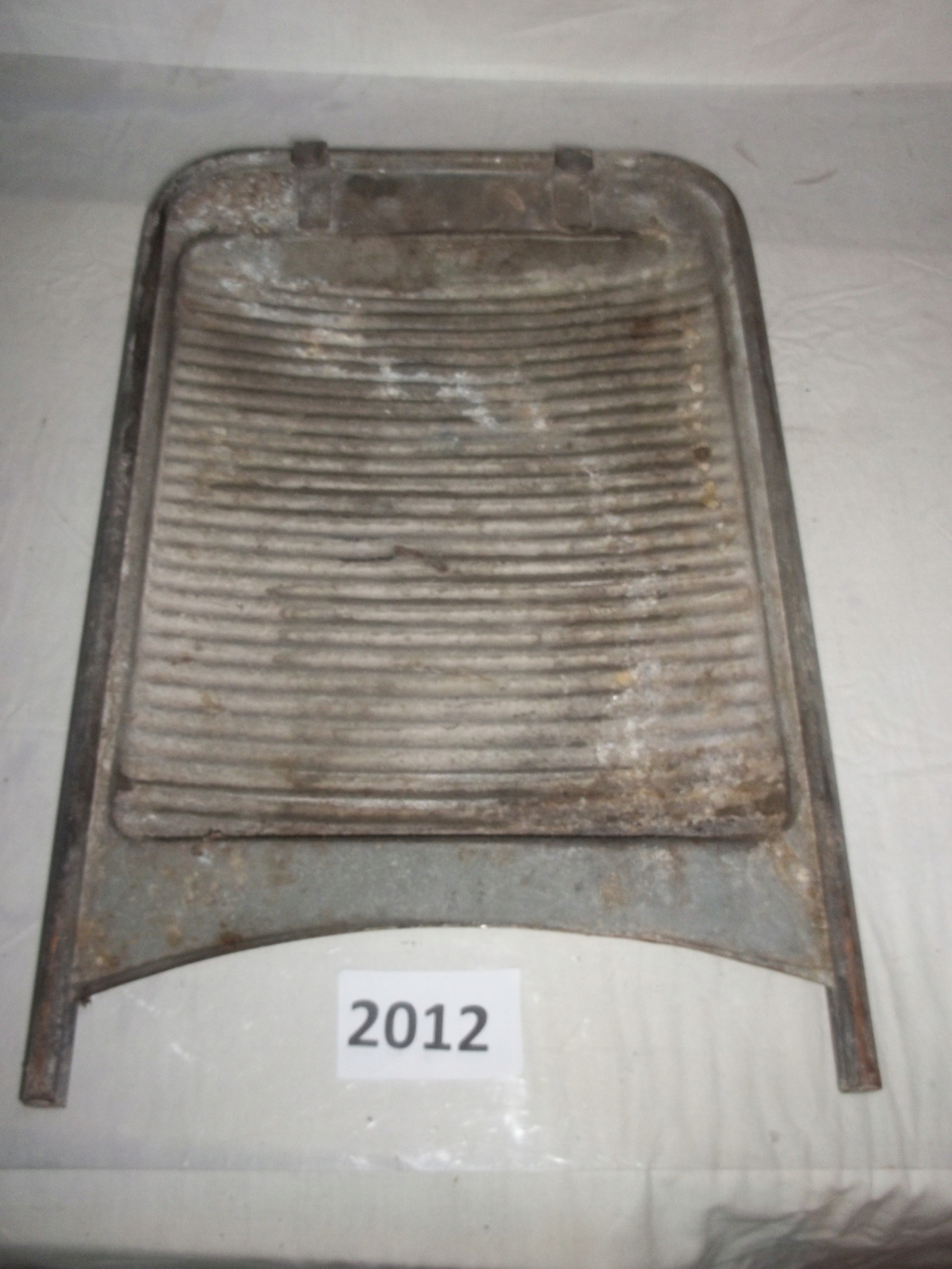 tarka pralka ozdoba ogrodowa mocna (2012)