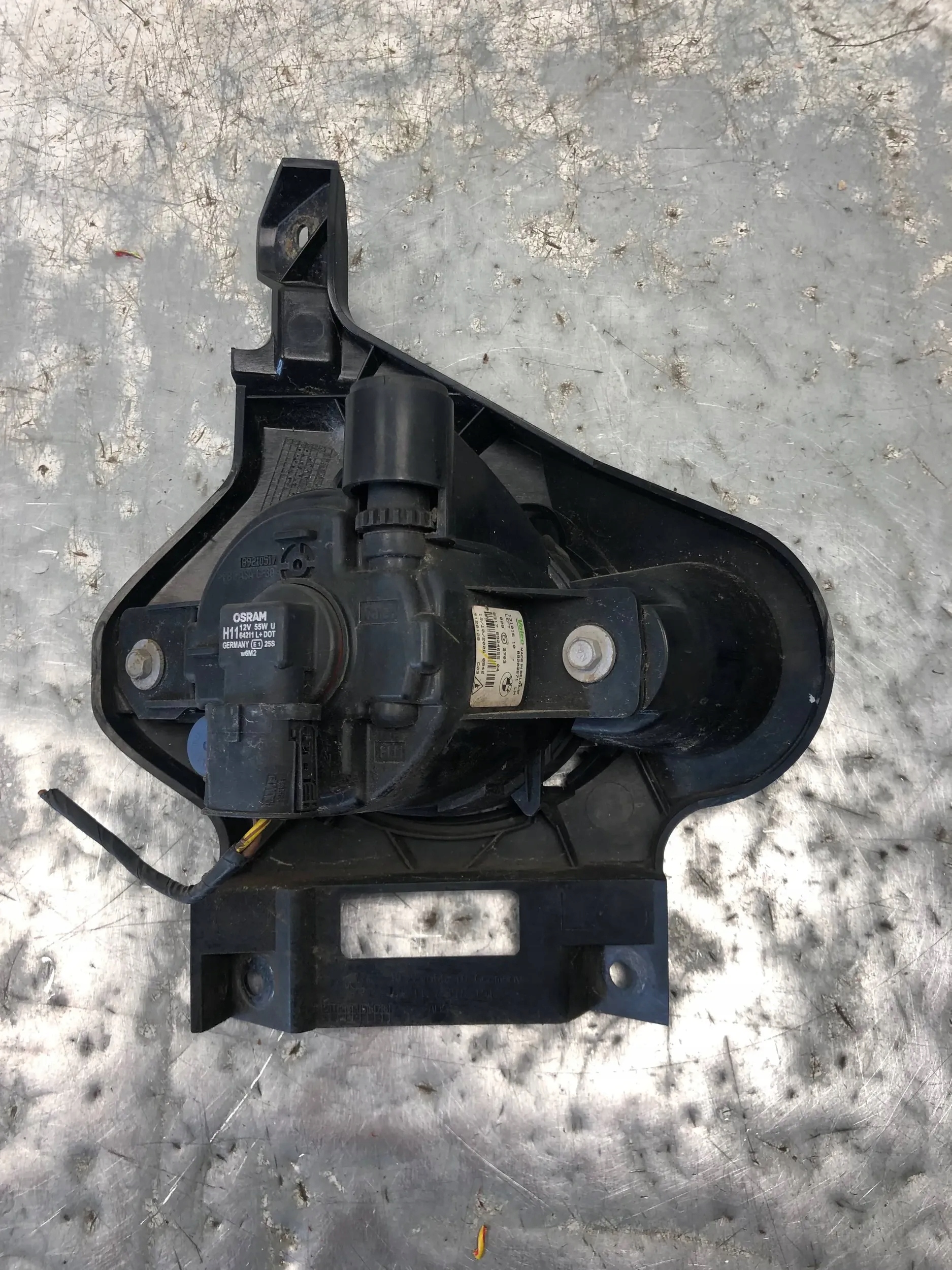 mlhovka levý předek BMW E87 6924655