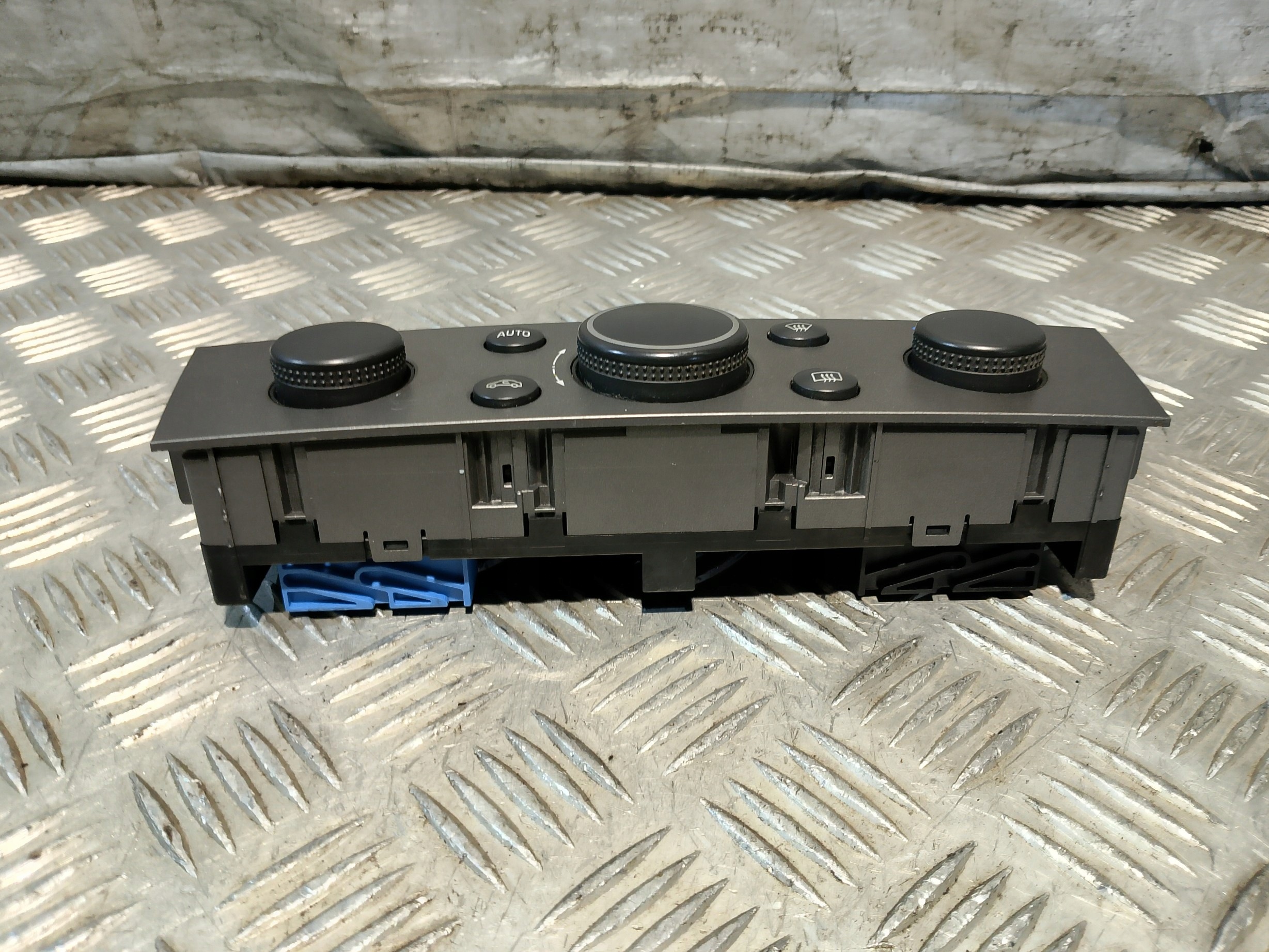 control panel NAWIEWEM OPEL VECTRA C LIFT FL 13212340 13131021