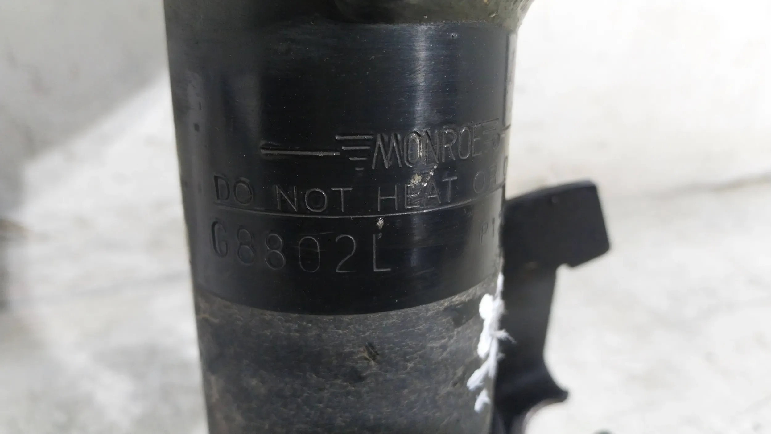 shock absorber front left 3M51-18K001-CCK Ford C-max MK1 Volvo C30 S40 V50