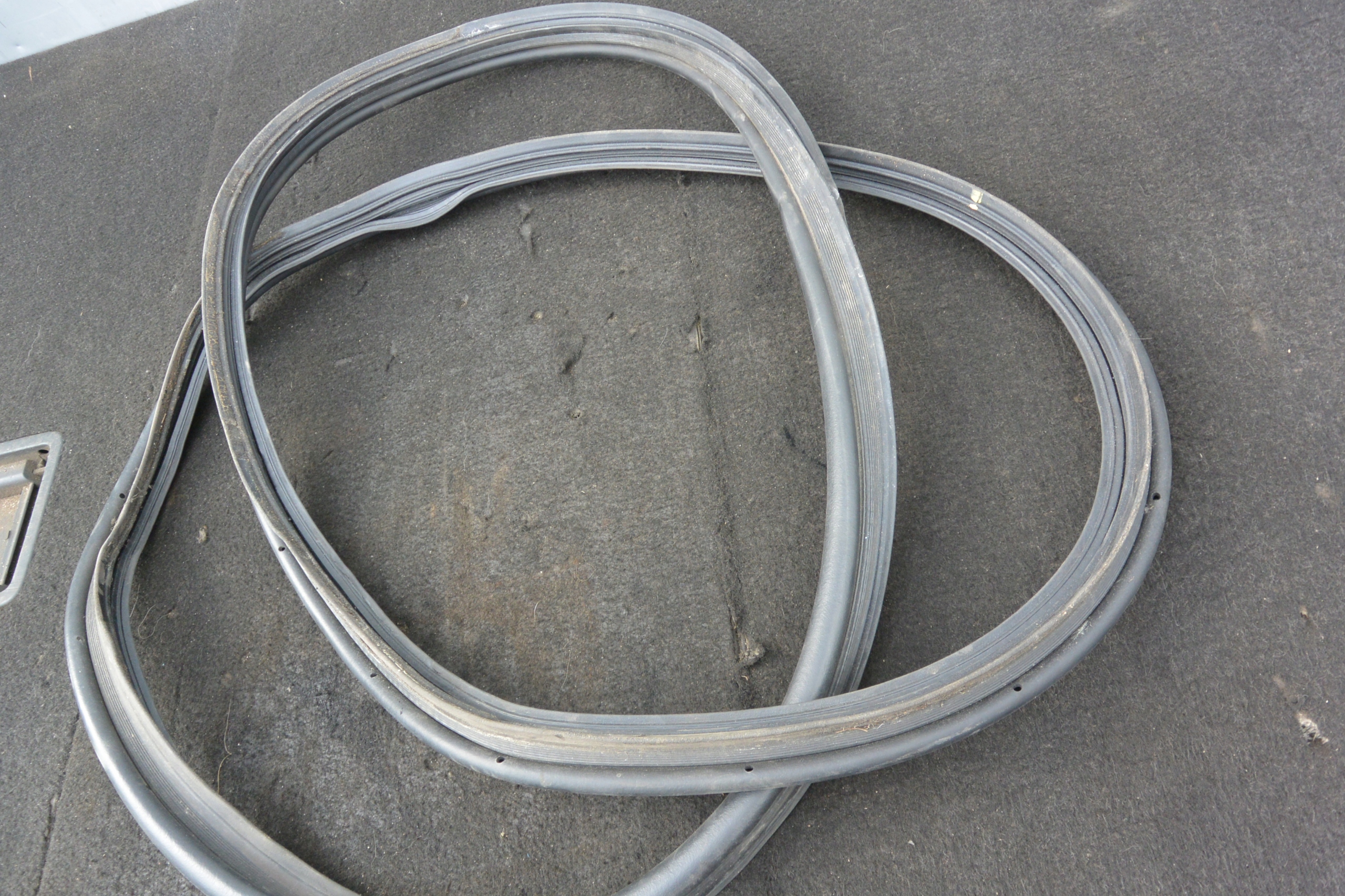 gasket bonnet boot rear part LEXUS GS III MK3