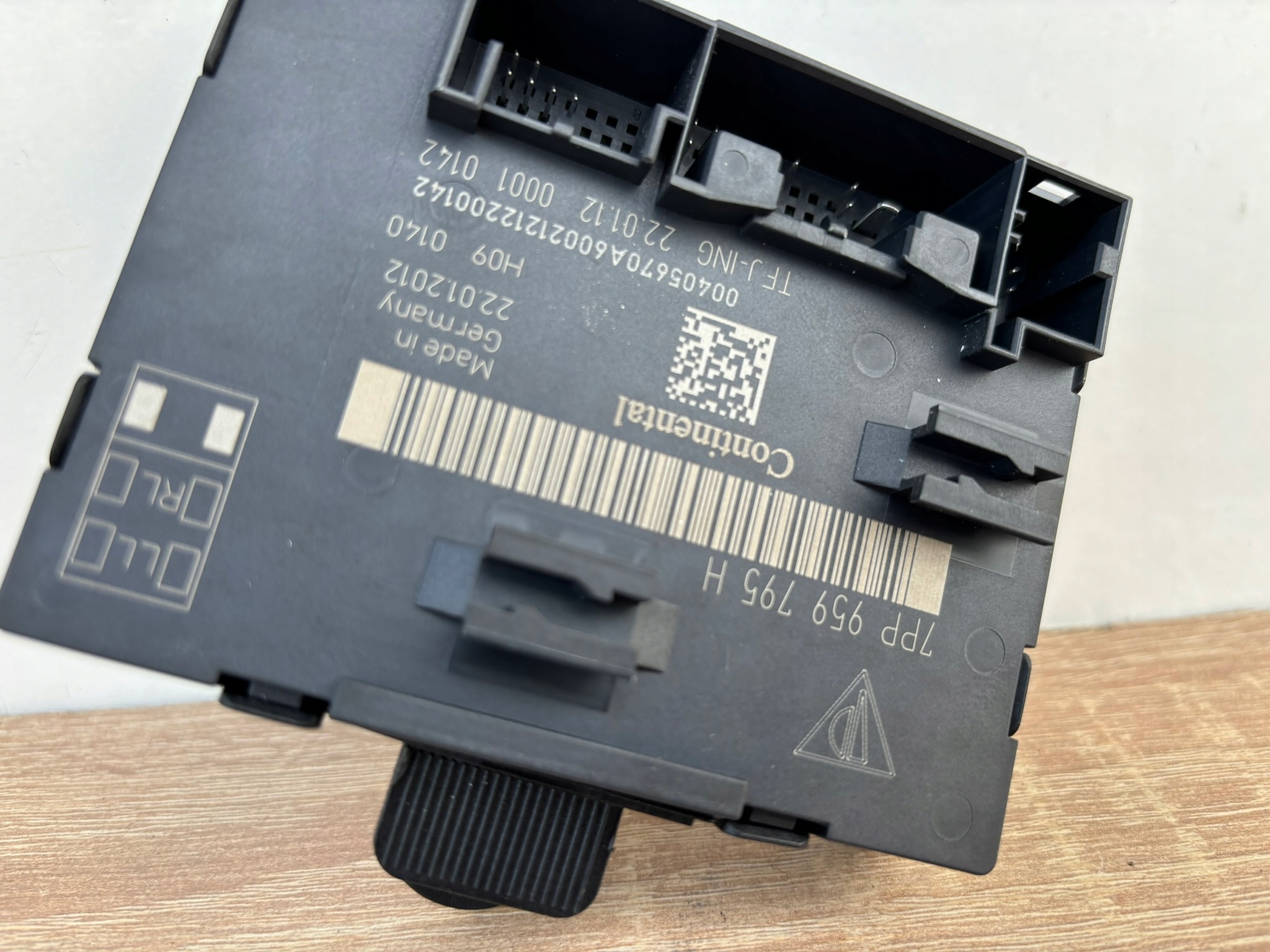 PORSCHE PANAMERA 970 module control unit door left rear part 7PP959795H K91/NC684