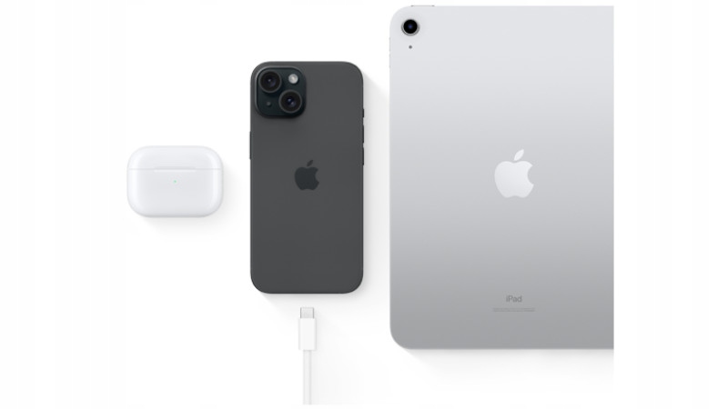 Smartfon Apple iPhone 15 6 GB / 128 GB 5G czarny • Cena, Opinie