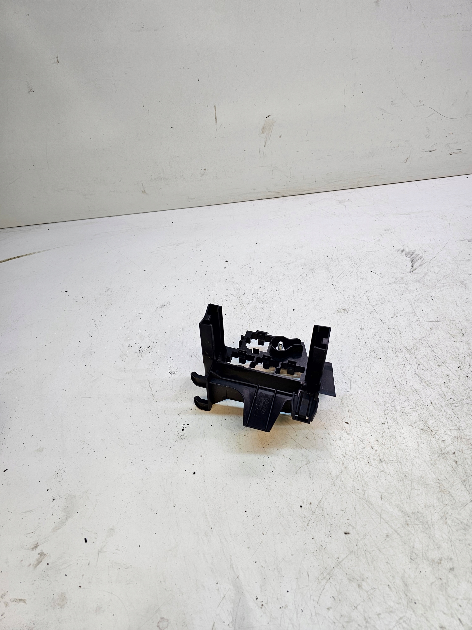 bracket holder STEROWNIKA AUDI A4 A5 A6 Q5 8K1937503A